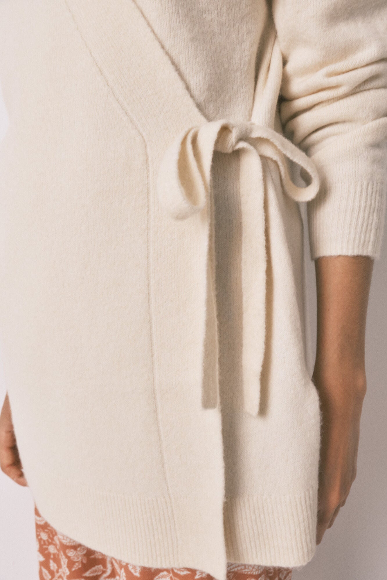 Women Secret_Ivory_Ivory Tricot Cardigan_3142299_96_04