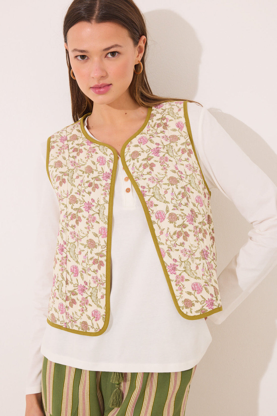 Women Secret_Reversible Gilet 100% Cotton Green Stamps_3149937_97_01
