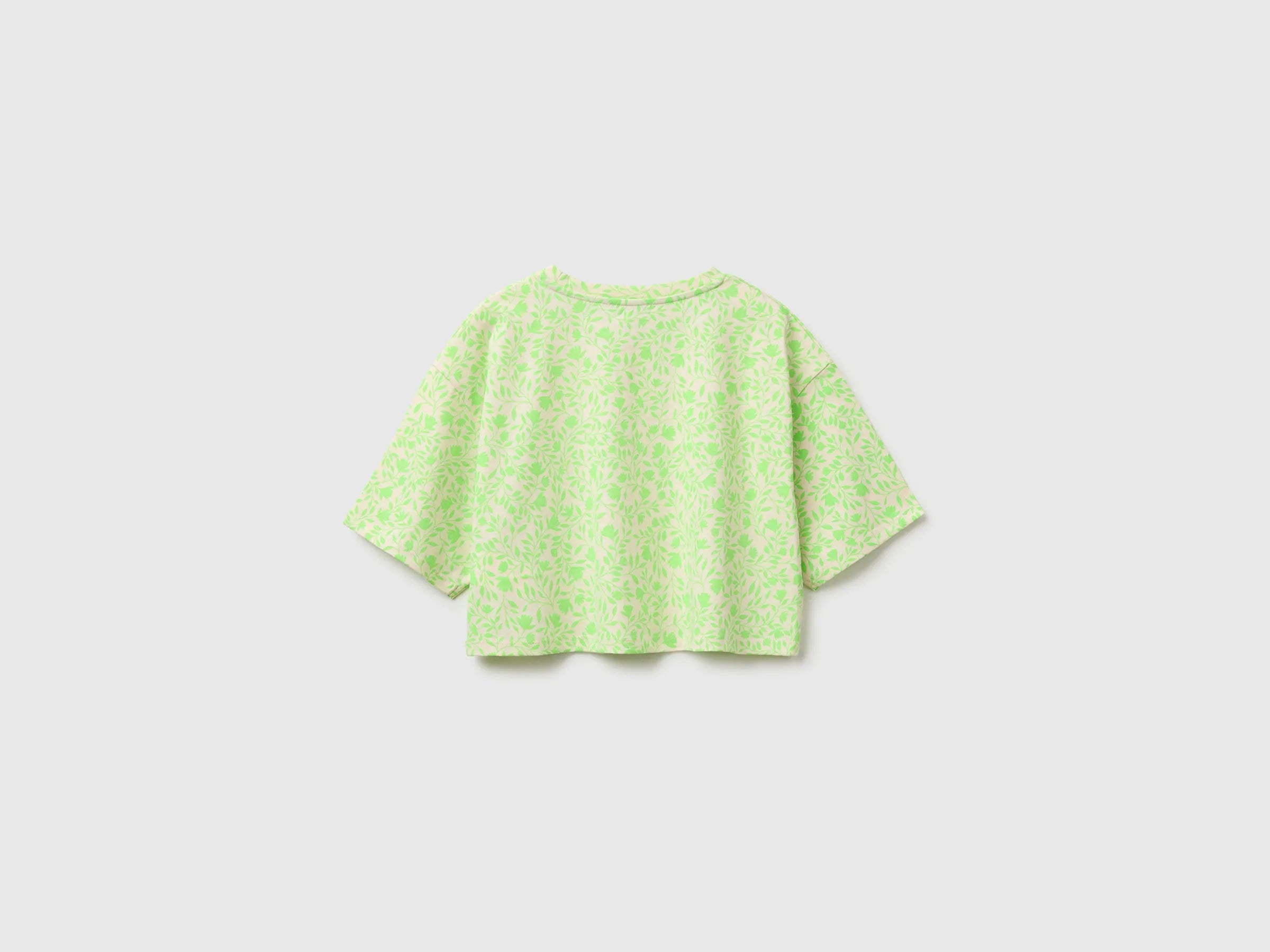 Benetton Green Girls Printed Cropped T-Shirt SKU: 31M0C10TW_72V Image 02