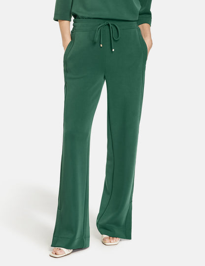 Tracksuit Bottoms With An Elasticated Waistband_322188-44020_50949_06