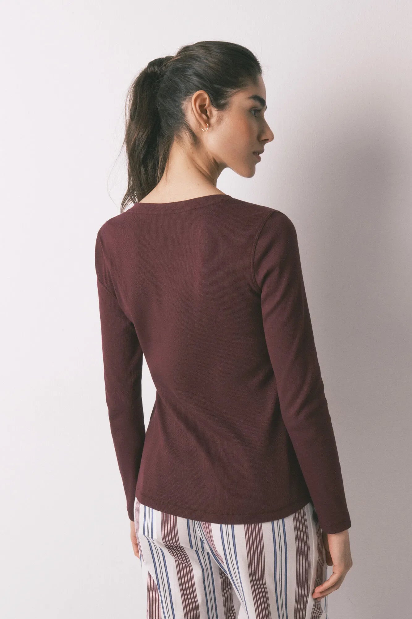Women Secret_Wine_Burgundy Ribbed Cotton Long Sleeve T-Shirt_3273280_68_04