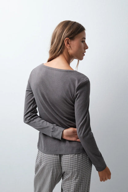 Women Secret Light Grey/Silver Women Grey Cotton Long Sleeve T-Shirt SKU: 3274534_48 Image 04