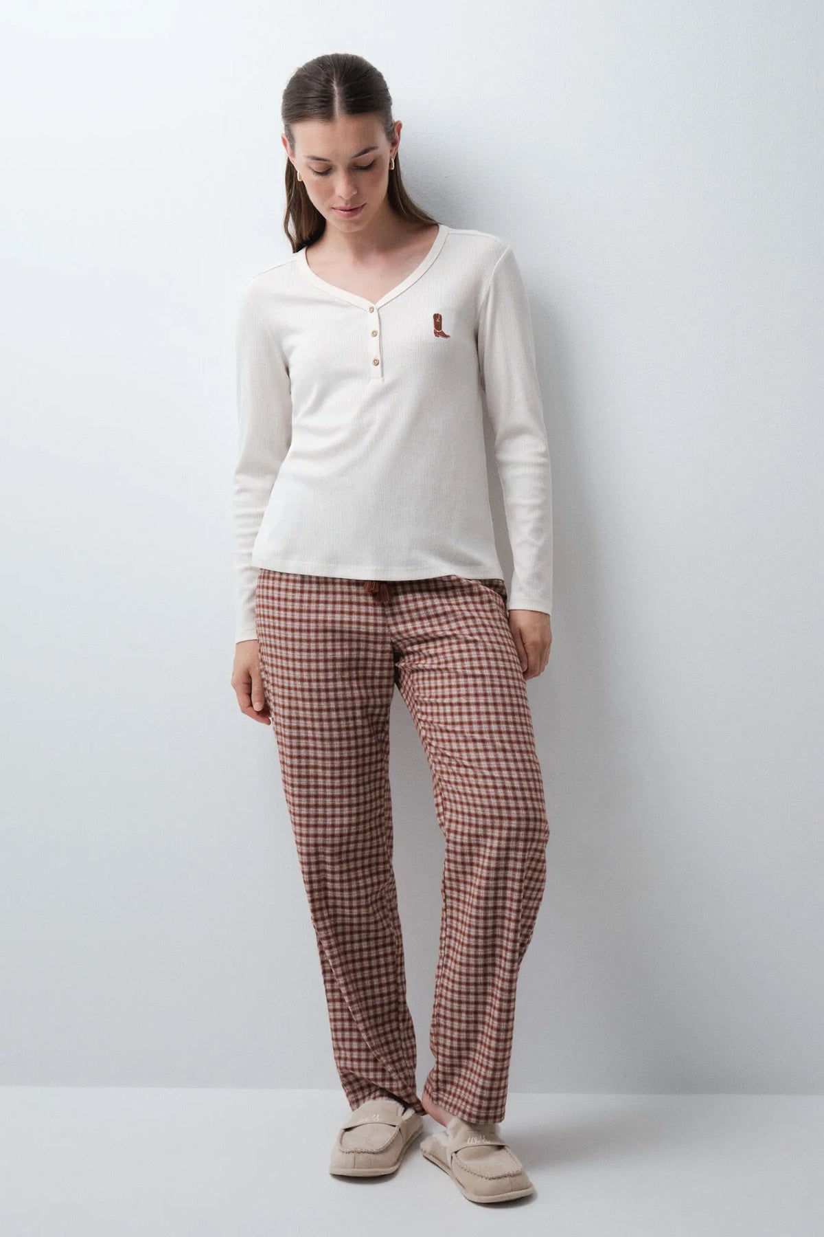 Women Secret Ivory Women White Long Sleeve T-Shirt SKU: 3274540_96 Image 03