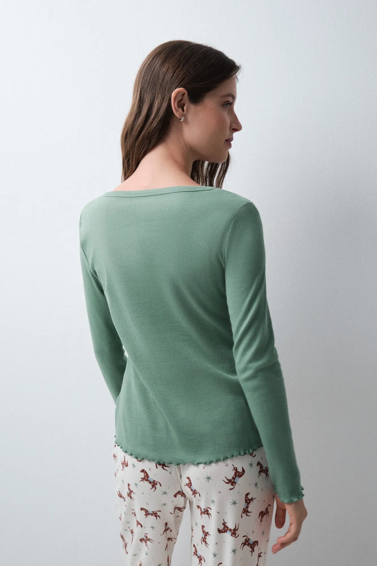 Women Secret Green Women Green Long Sleeve T-Shirt SKU: 3274552_23 Image 04