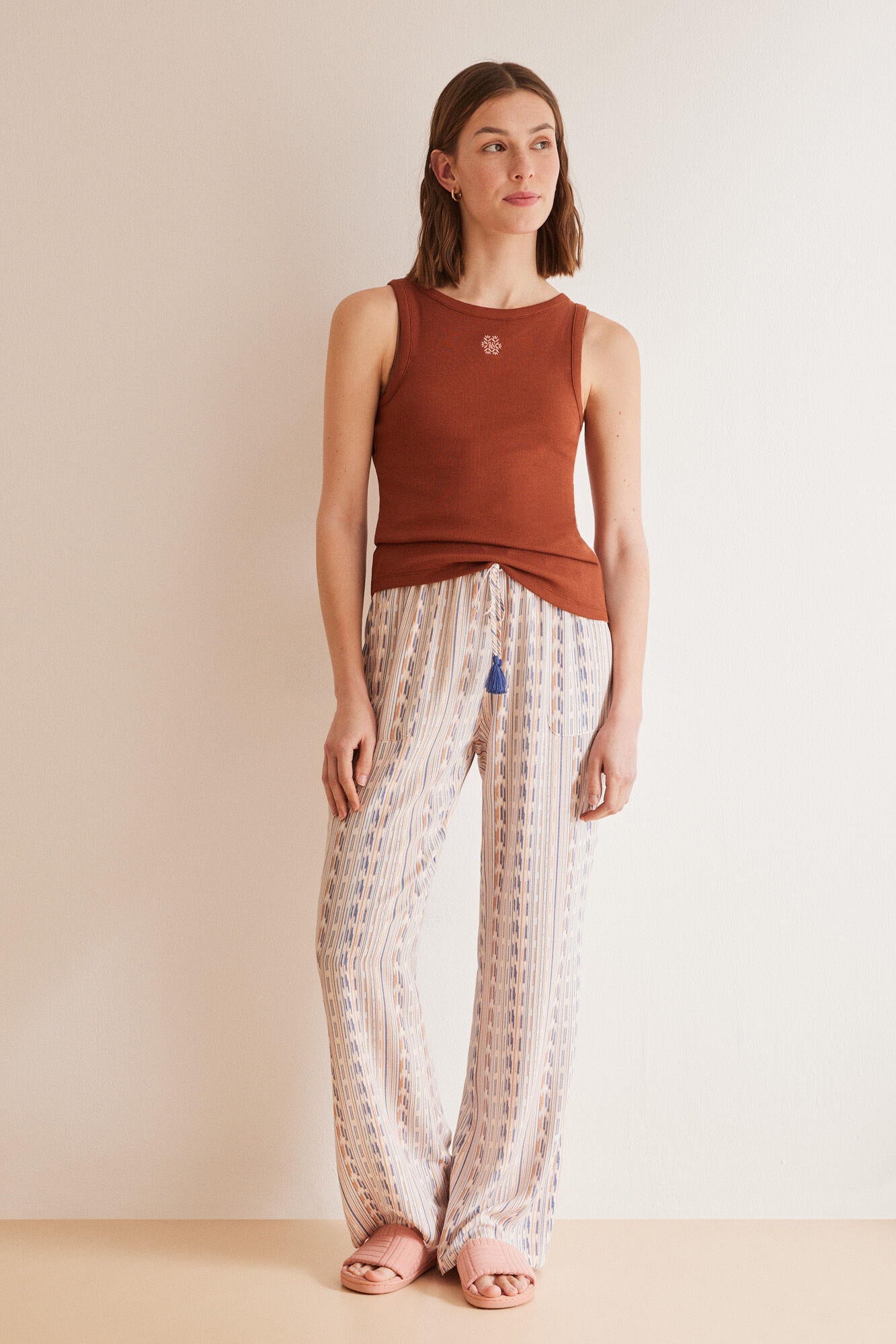 Ribbed Tank Top_3277306_31_02
