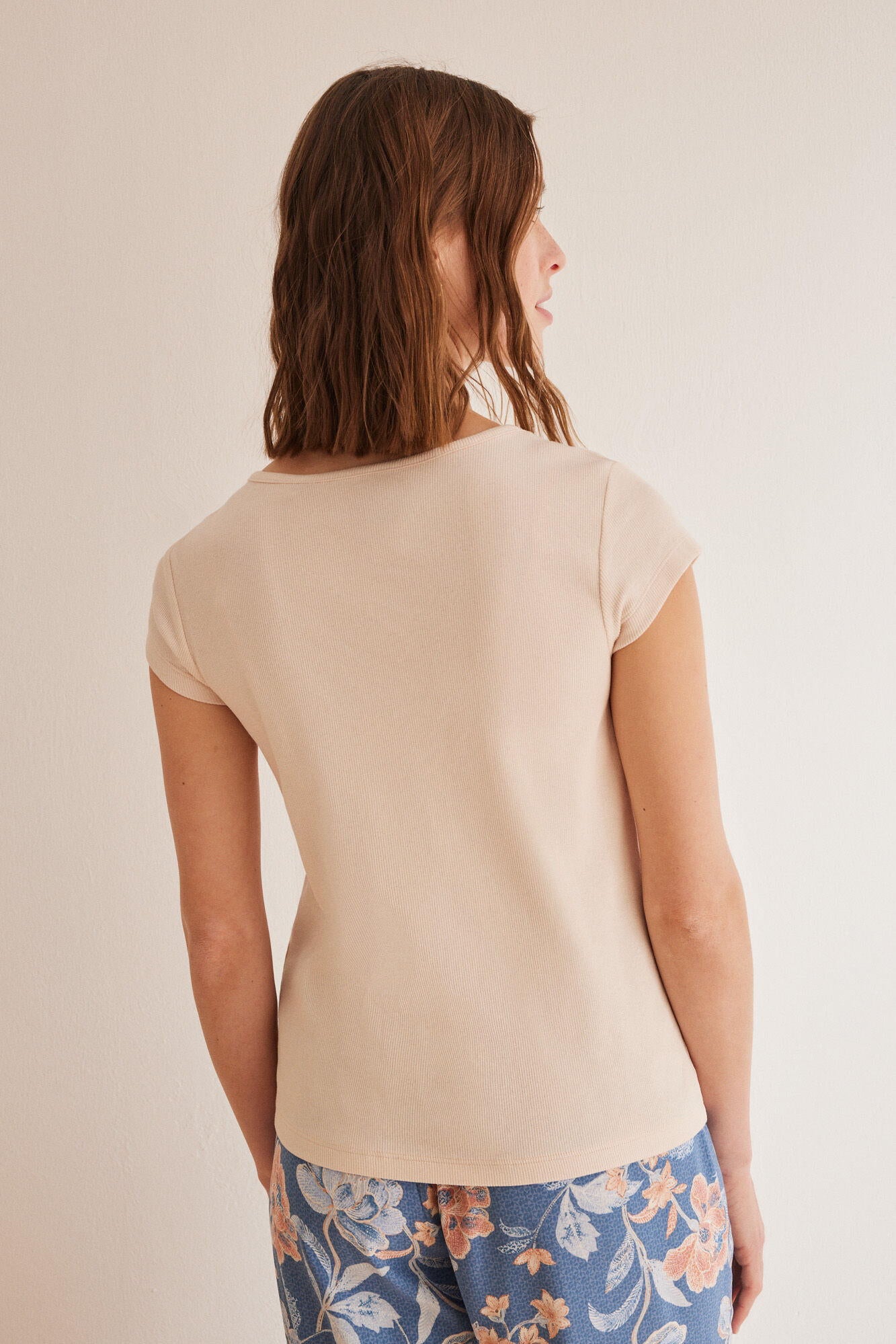 Short Sleeve Ribbed T-Shirt_3277308_71_05