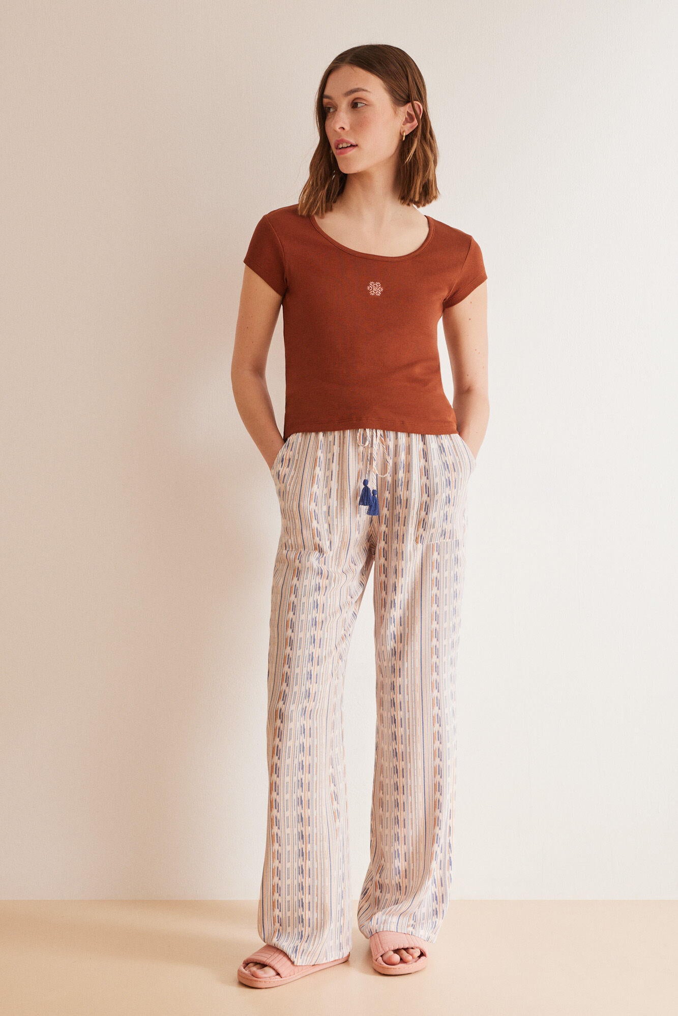 Short Sleeve Ribbed T-Shirt_3277309_31_03