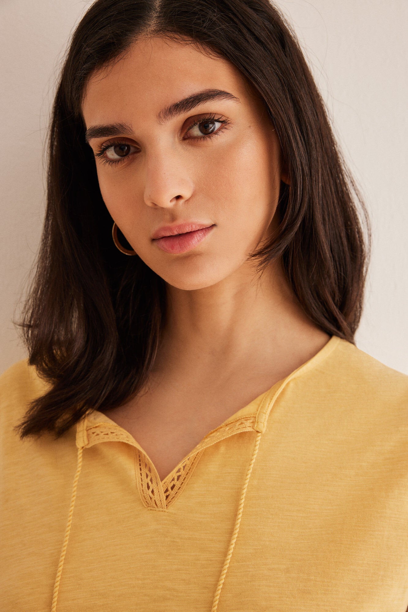Yellow Short Sleeves T Shirt_3277320_04_03
