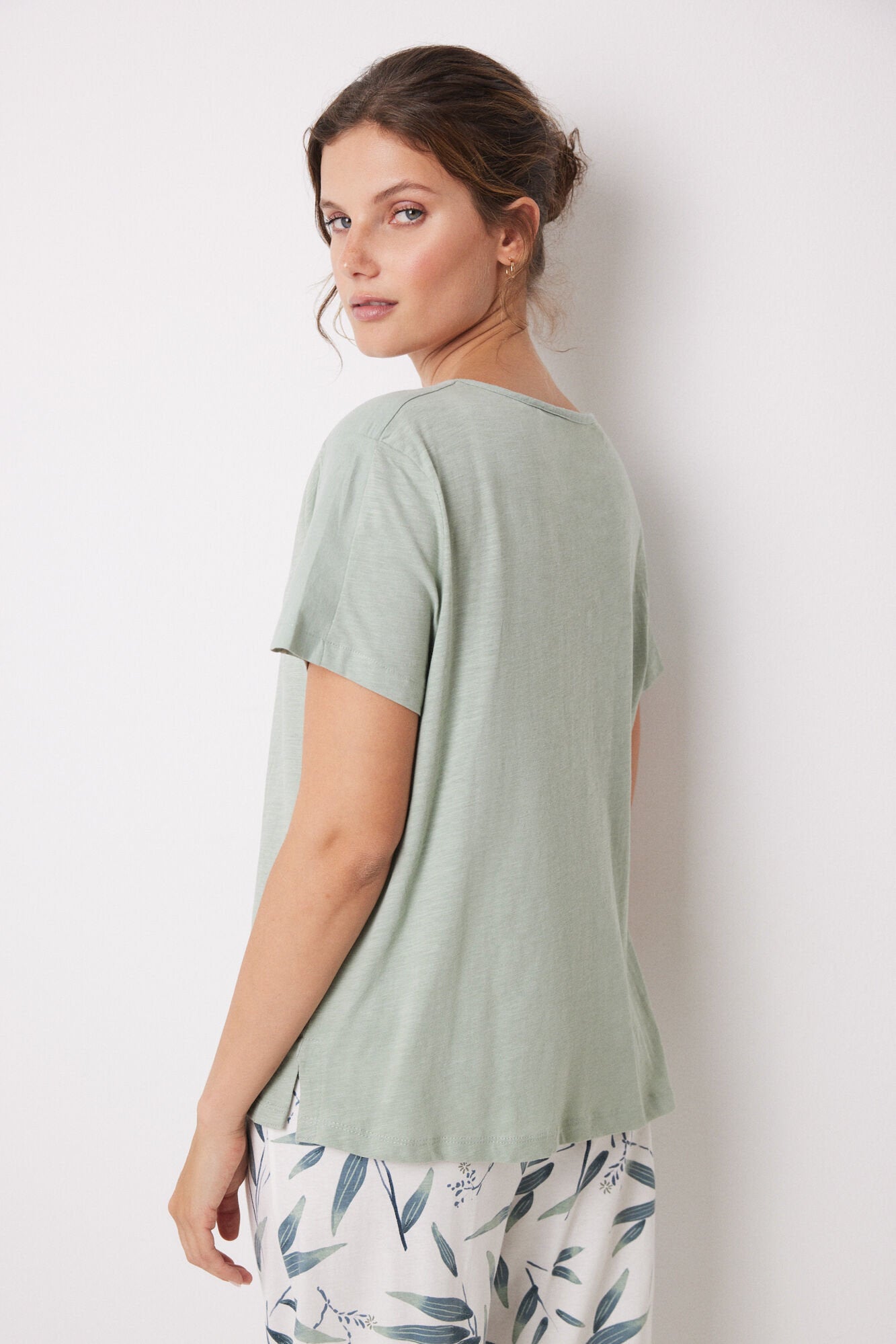 100% Green Cotton Short Sleeve T-Shirt_03