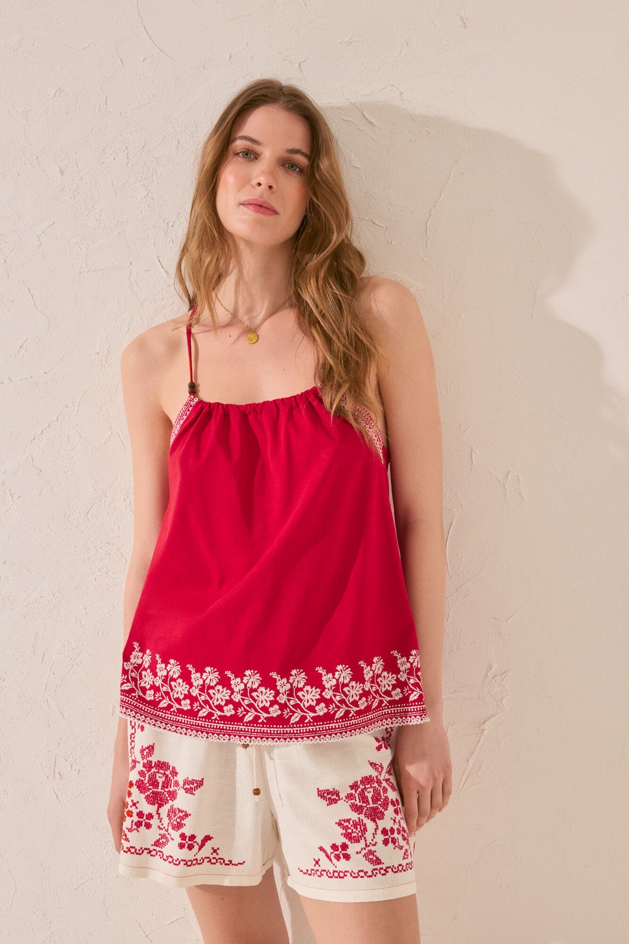 Women Secret_100% Cotton Red Embroidered Vest Top_3279704_60_02