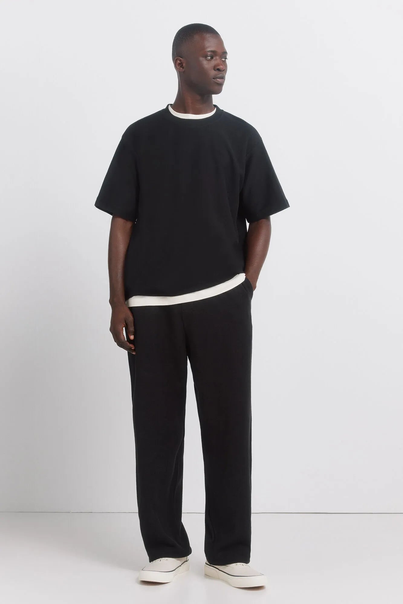 Springfield Black Men Textured T-Shirt SKU: 3283430_01 Image 03