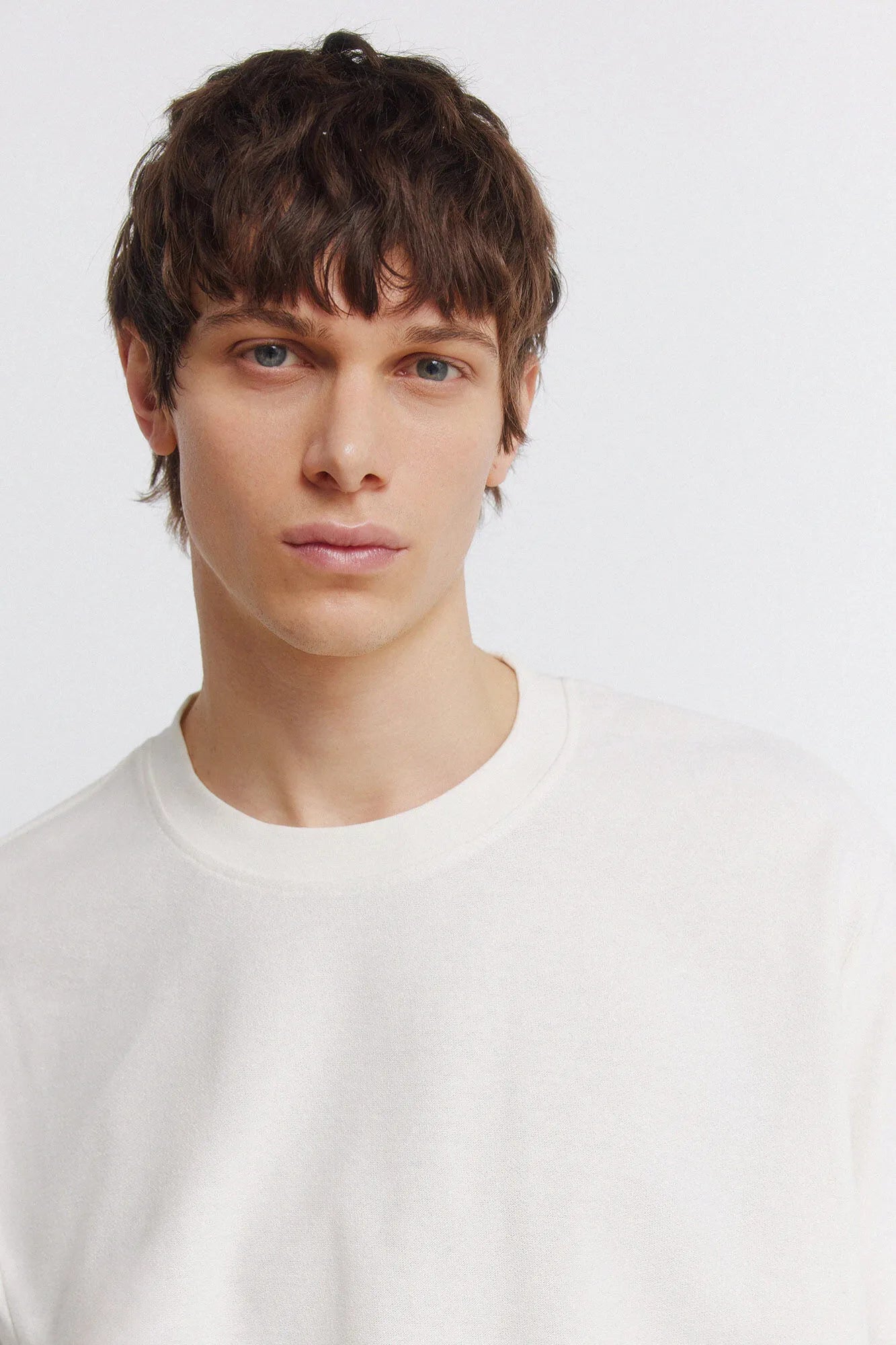Springfield White Men Textured T-Shirt SKU: 3283430_97 Image 02