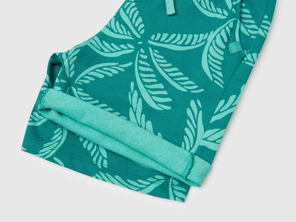 Benetton_Bermudas with Tropical Print_32IEC903E_75J_03