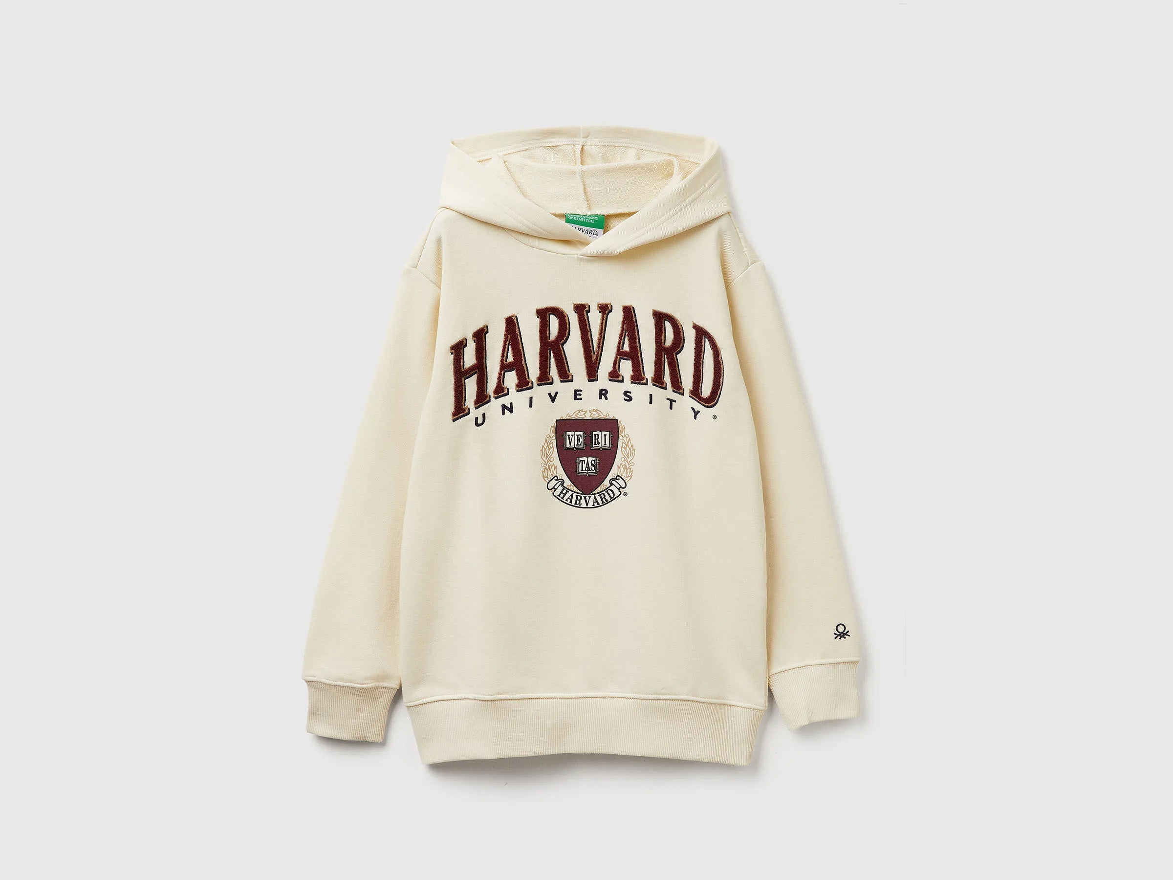 Benetton_Creamy White_Hoodie ©Harvard University_32N4C204U_3C9_01