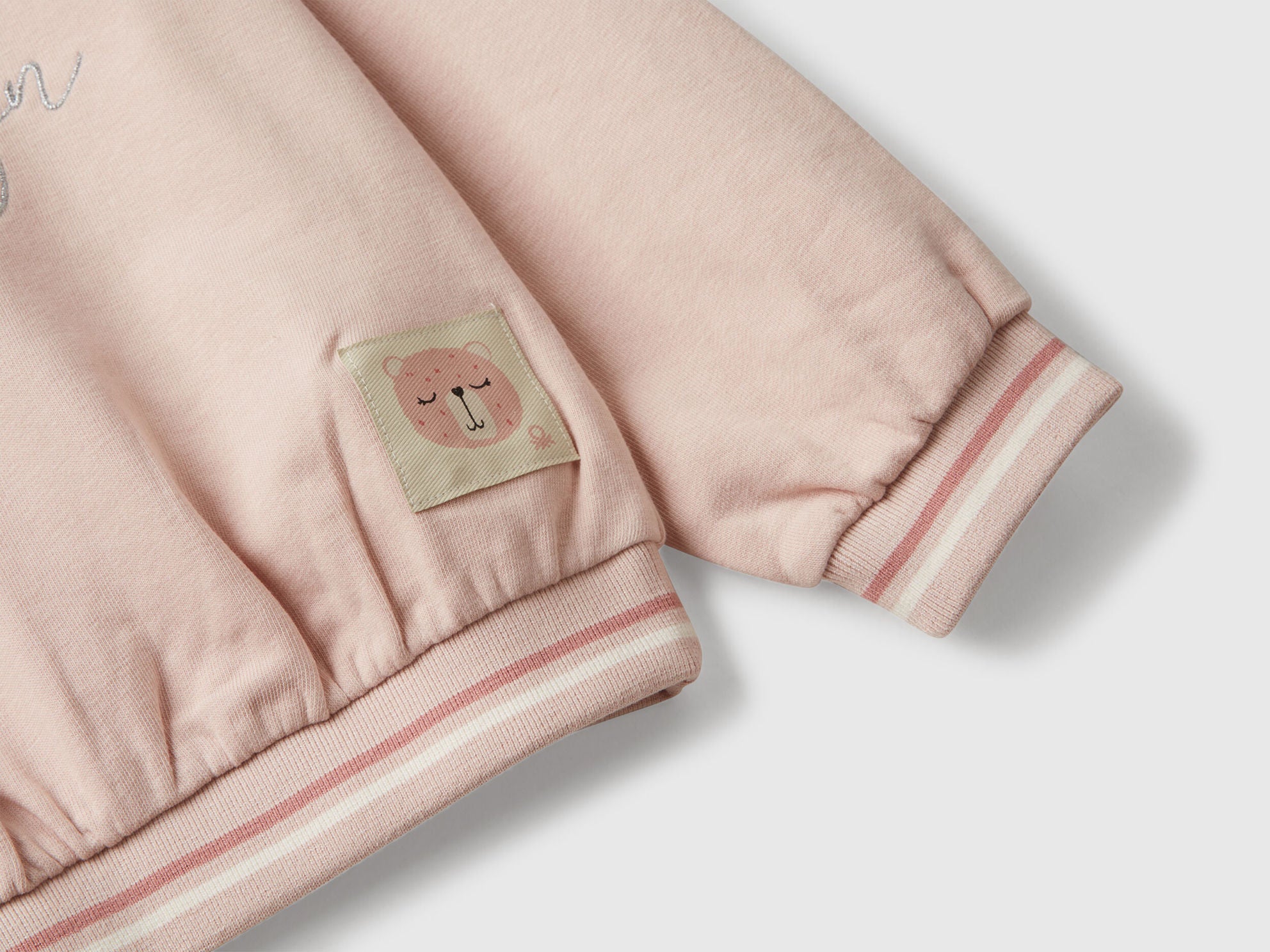 Benetton_Soft Pink_Sweatshirt with Collar_32N4G10KJ_12U_03