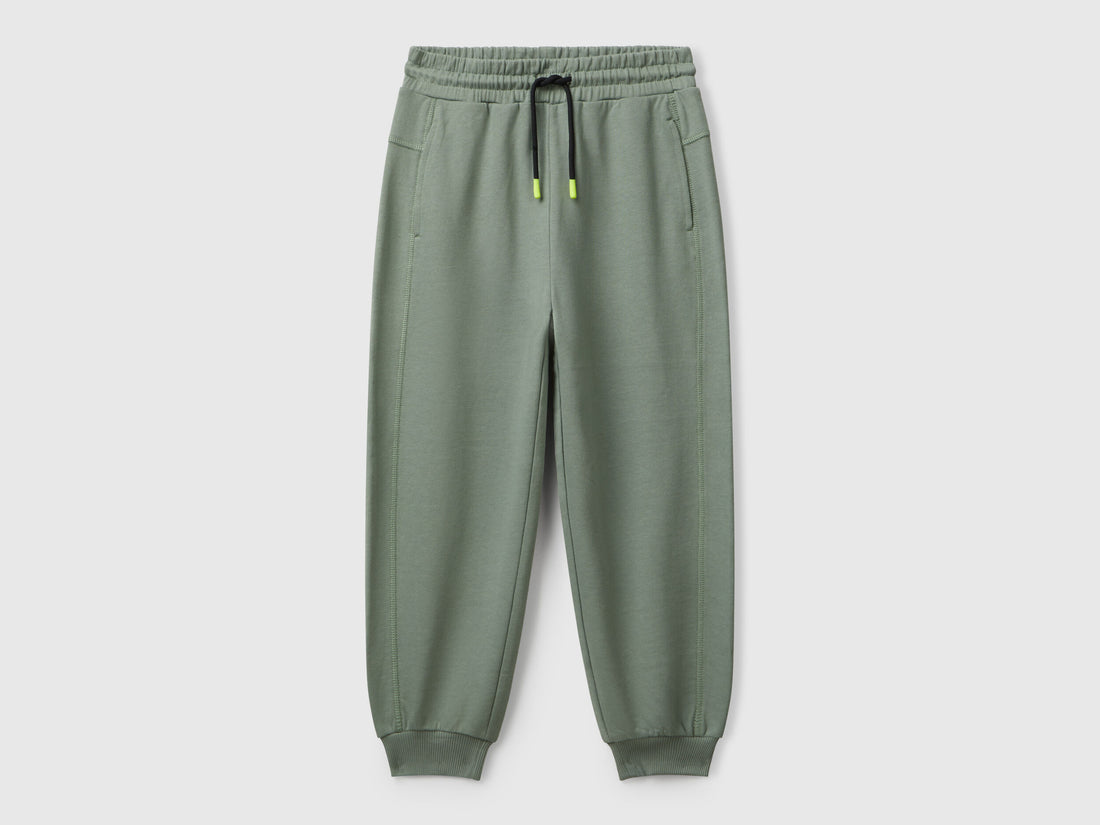 Benetton_Light Green_Sweatpants with Graffiti Print_33NVCF06D_075_01