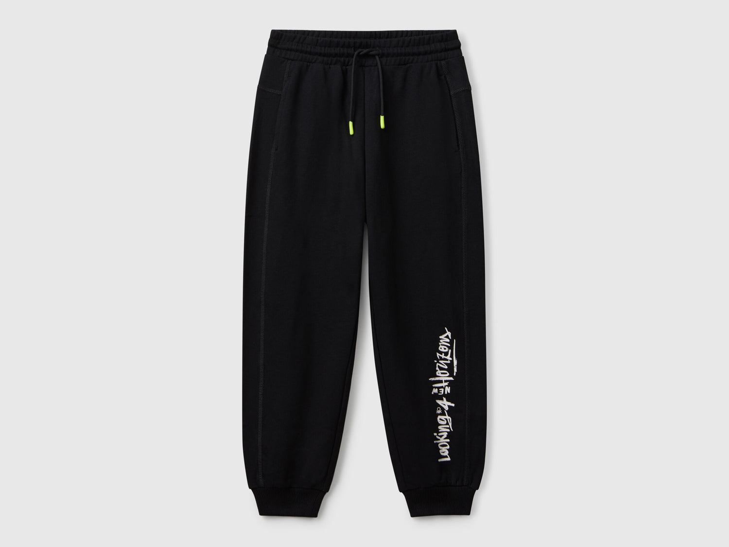 Benetton_Black_Sweatpants with Graffiti Print_33NVCF06D_100_01