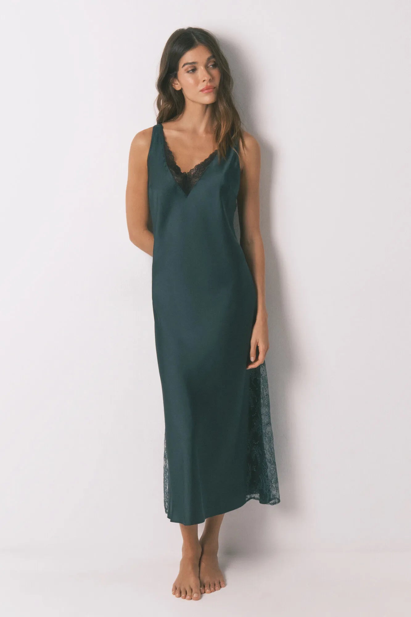 Women Secret_Bottle_Long Green Satin Nightgown_3412915_20_01
