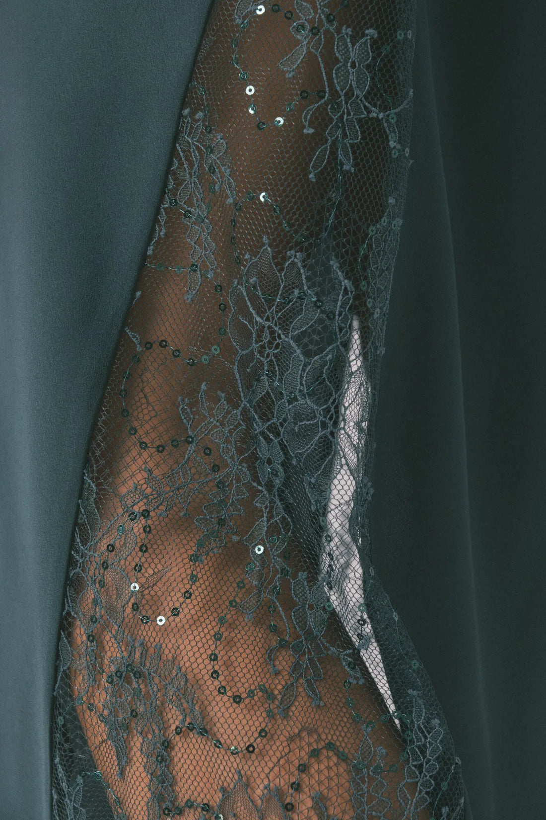 Women Secret_Bottle_Long Green Satin Nightgown_3412915_20_02