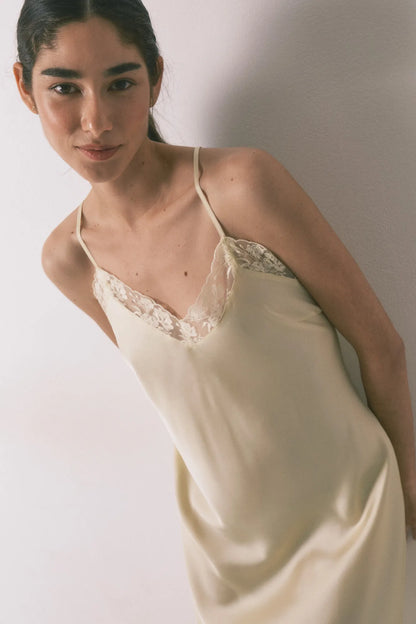 Women Secret_Yellow_Yellow Satin and Lace Short Nightgown_3413706_04_05