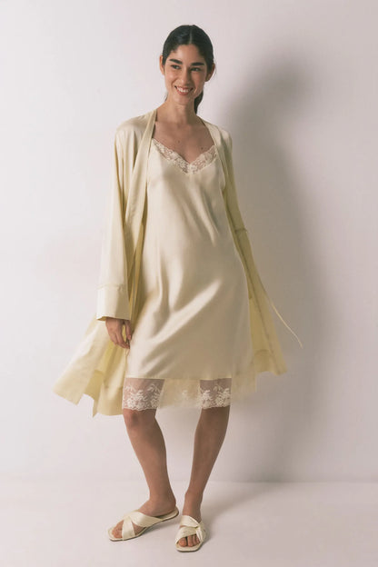 Women Secret_Yellow_Yellow Satin and Lace Short Nightgown_3413706_04_07
