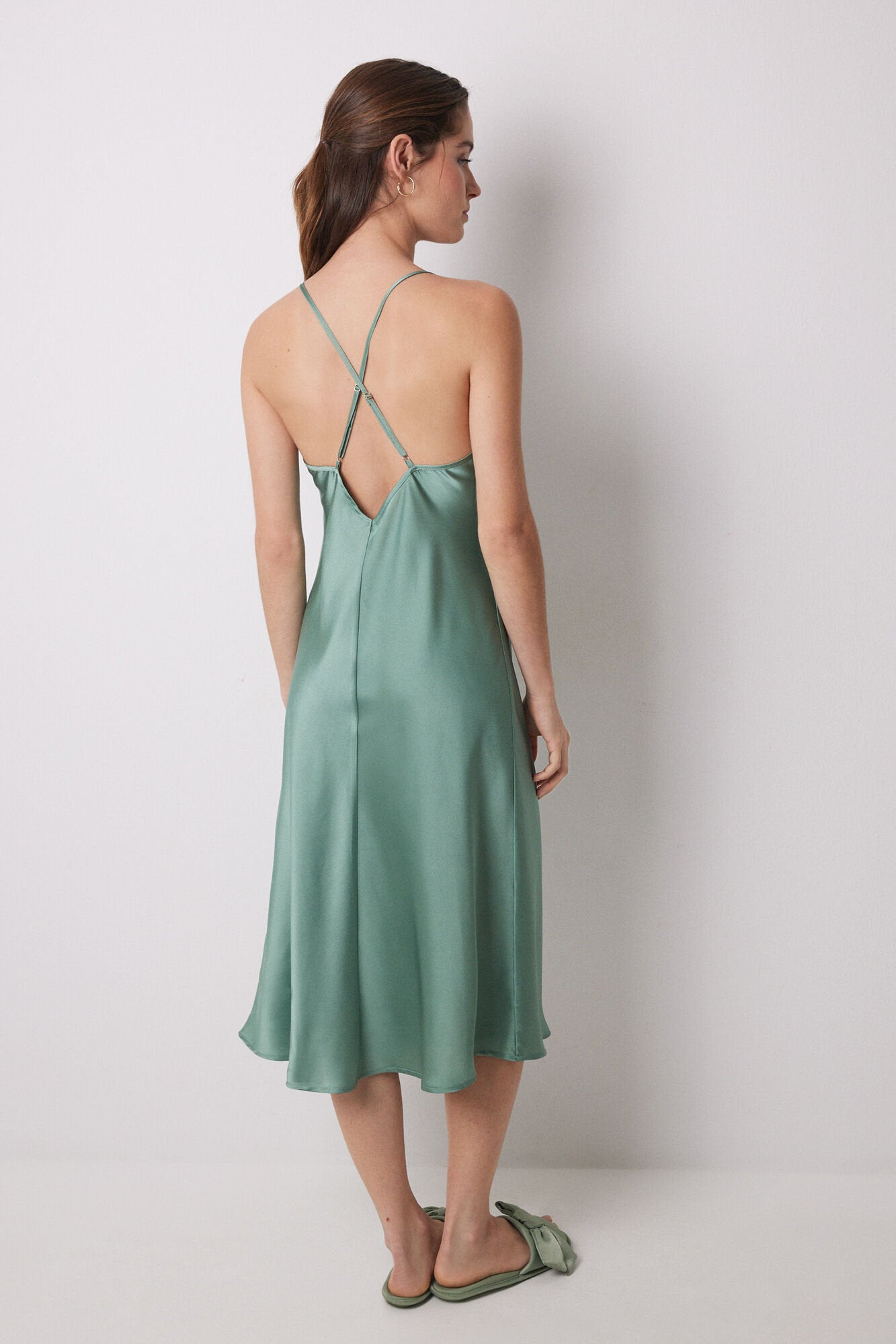 Women Secret_Green Satin Midi Nightgown_3419153_21_04