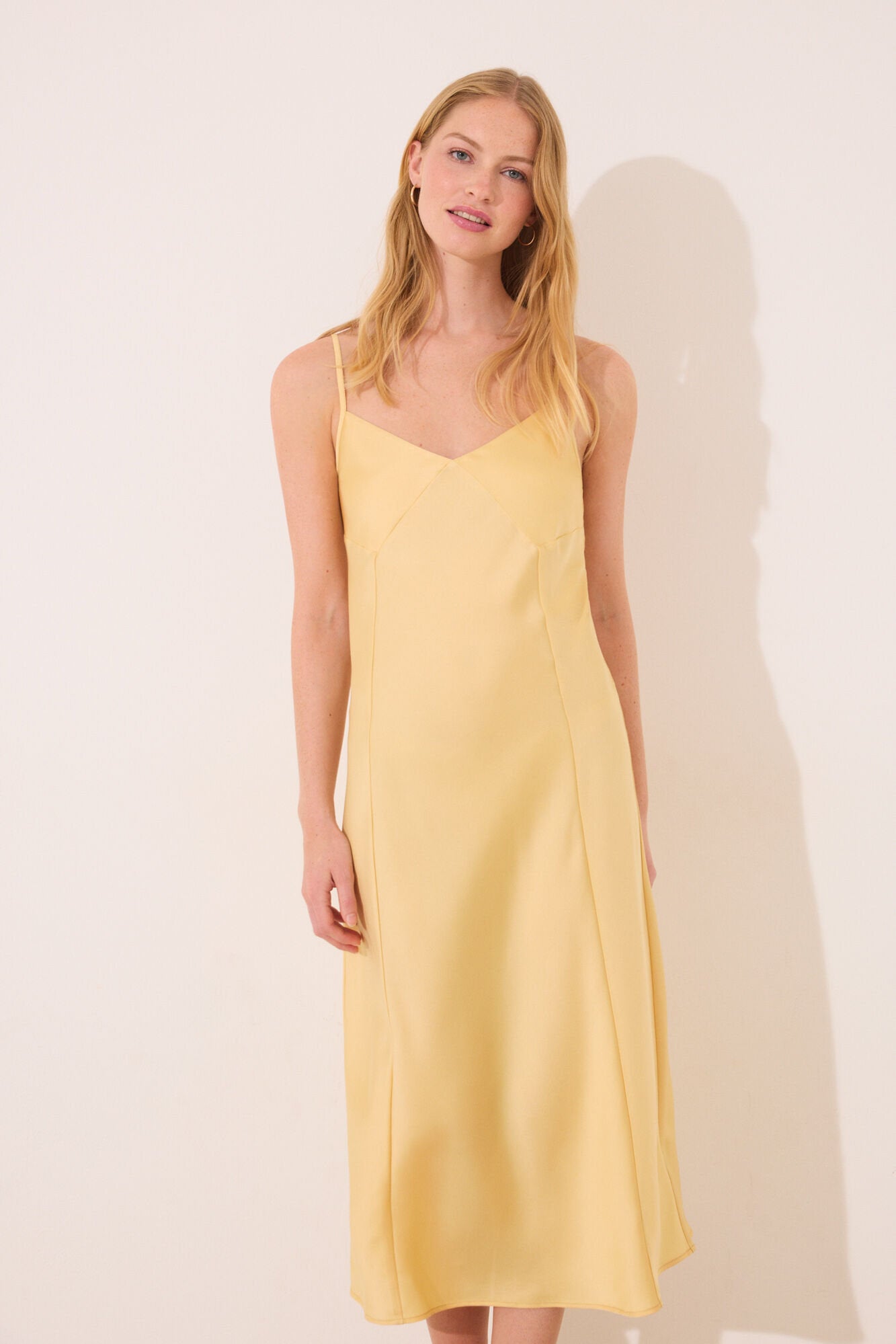 Women Secret_Long Yellow Satin Nightgown_3419159_04_03