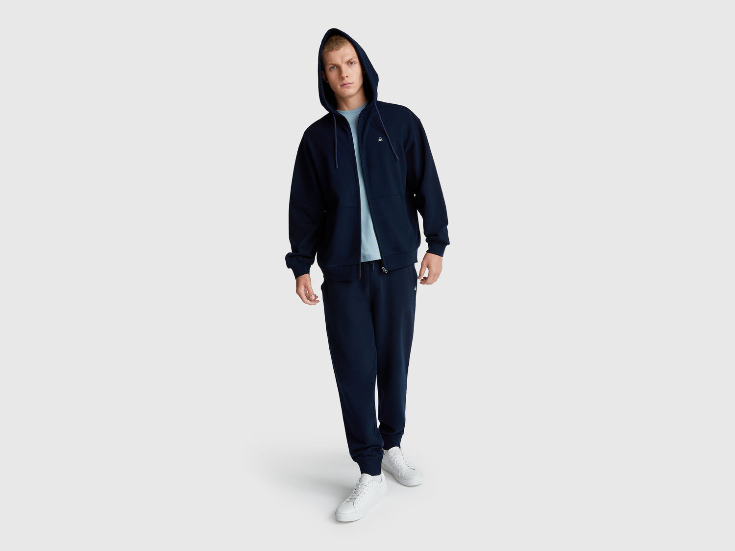 Benetton_Dark Blue_Zip-Up Hoodie in Cotton_342ZU500P_016_03