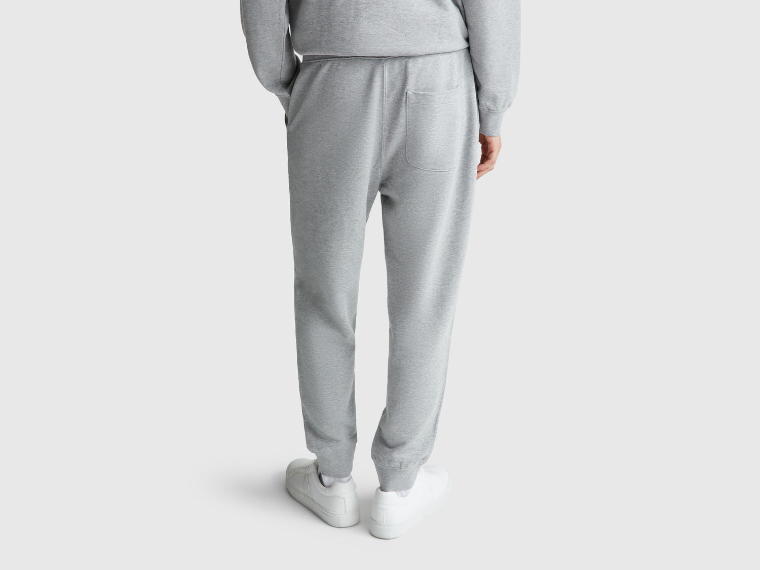 Benetton_Light Gray_Cotton Sweat Joggers_342ZUF01B_501_03