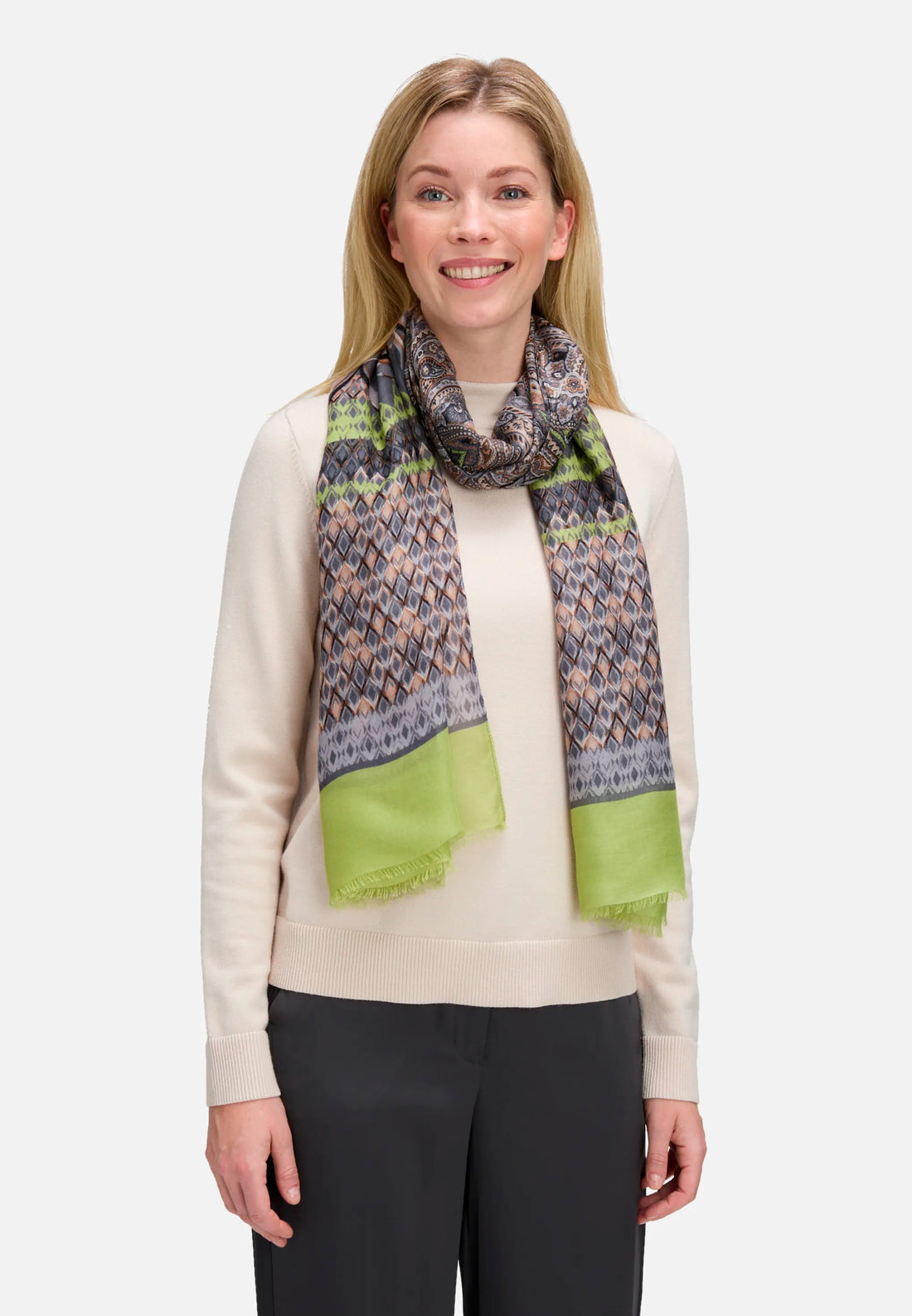 Betty Barclay_Multi-Color_Basic Scarf with Print_3470-1647_9851_01