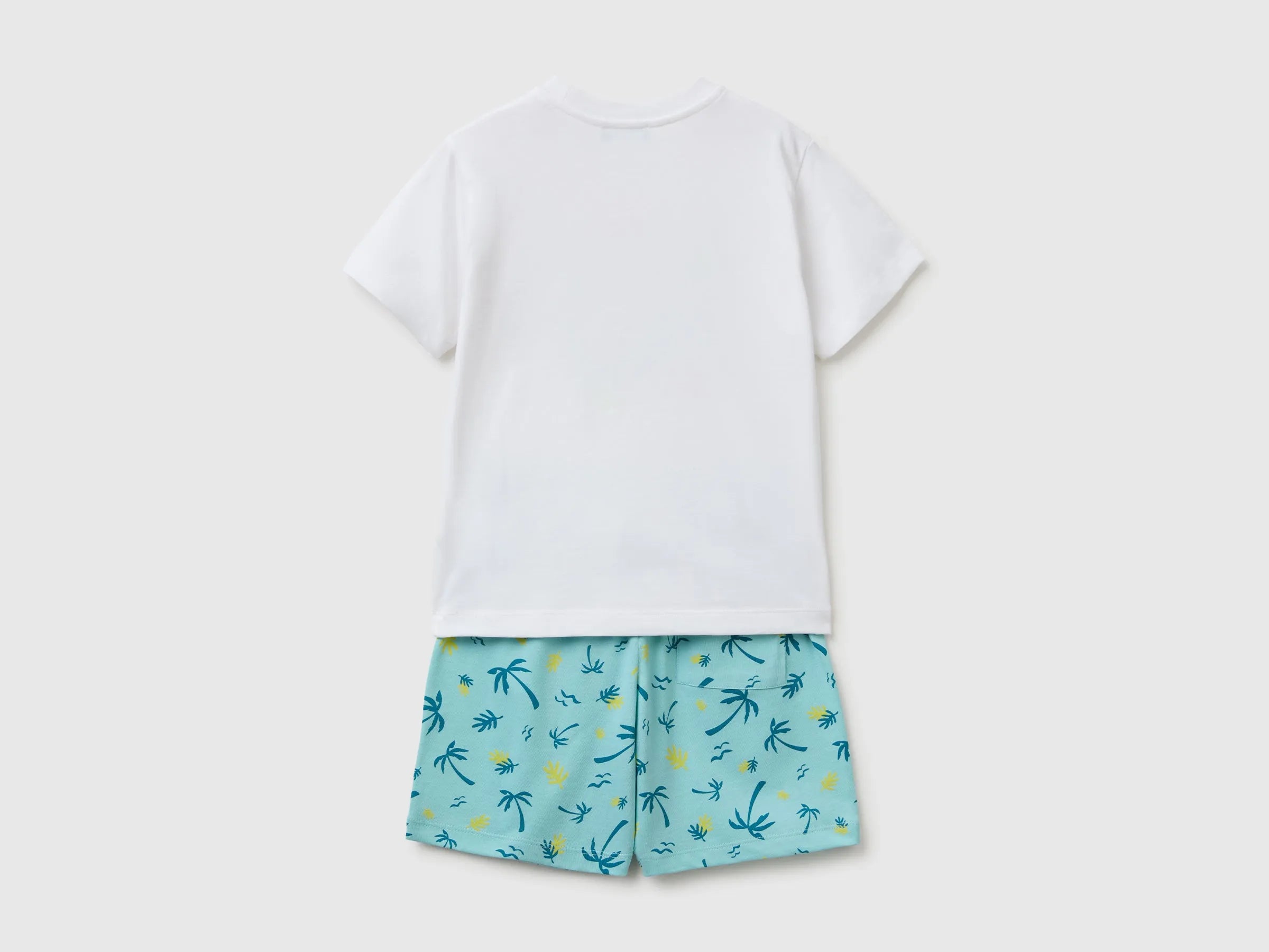 Benetton Blue Boys Printed T-Shirt and Shorts Set SKU: 34UTGK00U_901 Image 02
