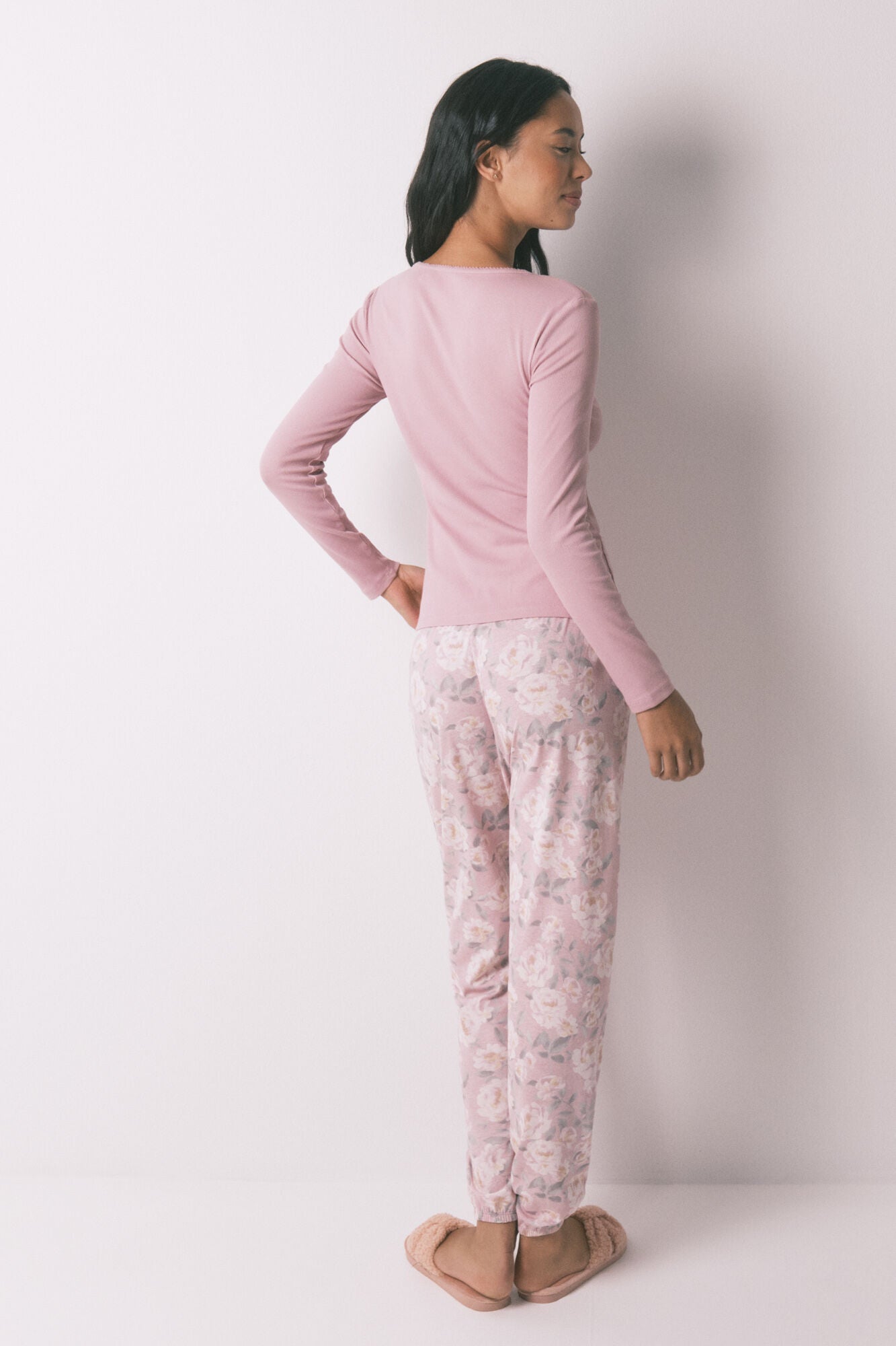 Women Secret_Pink_Long Pyjamas with Pink Floral Print_3592419_70_06