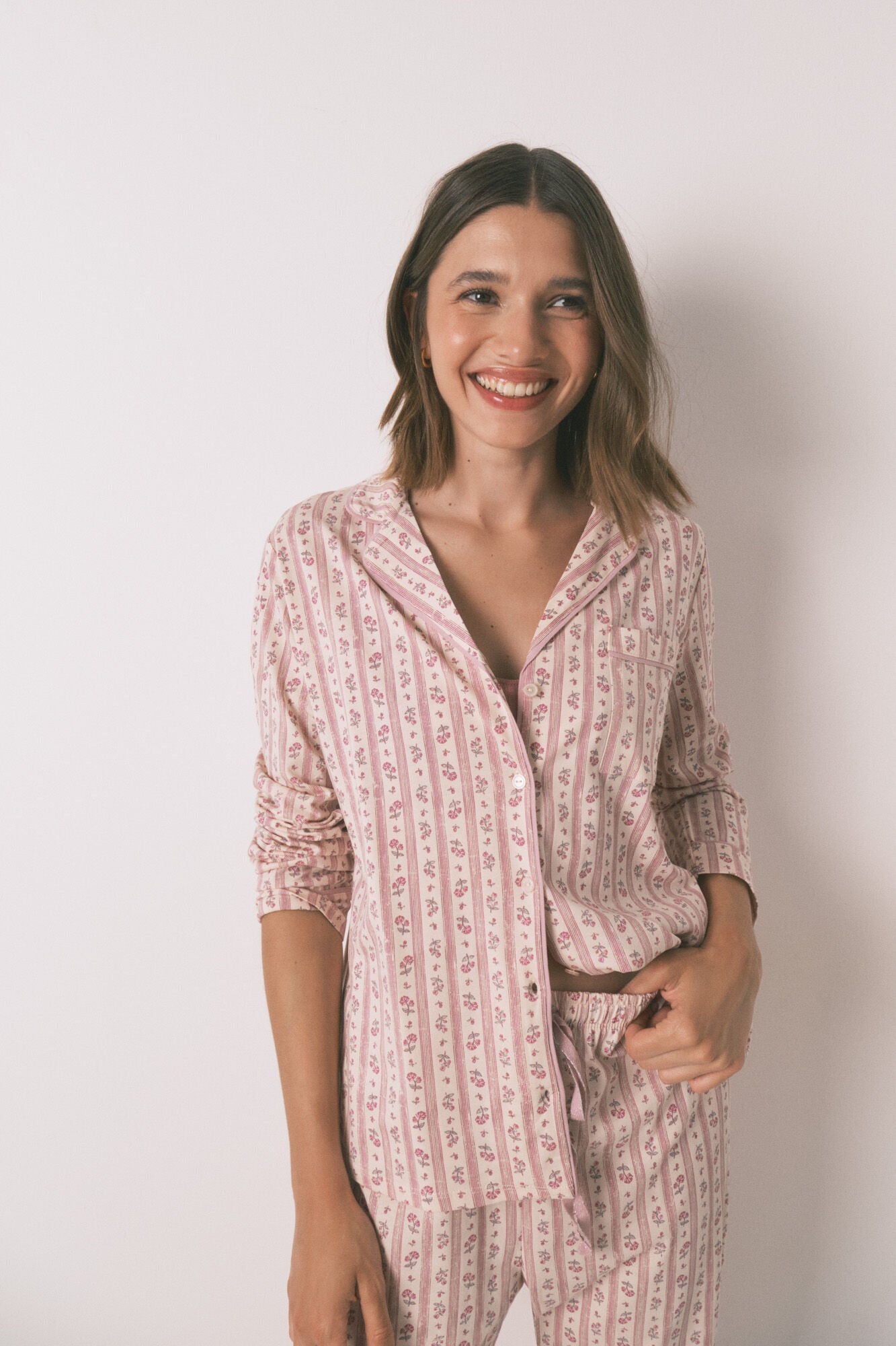 Women Secret_Pink_Long 100% Cotton Classic Pyjamas with Pink Flowers_3592420_73_04