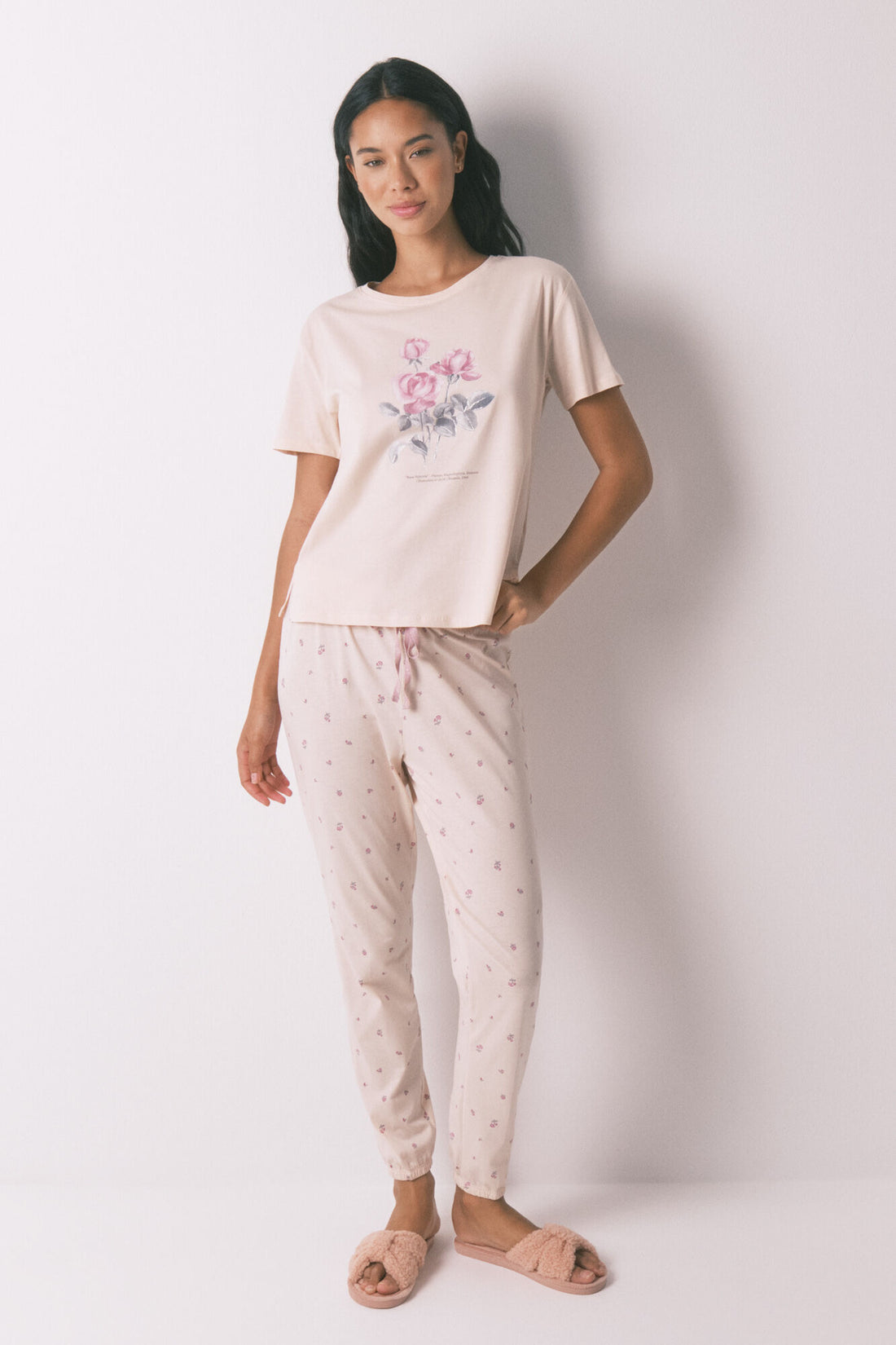 Women Secret_Pink_Long Pyjamas with Pink Flowers_3592421_71_01