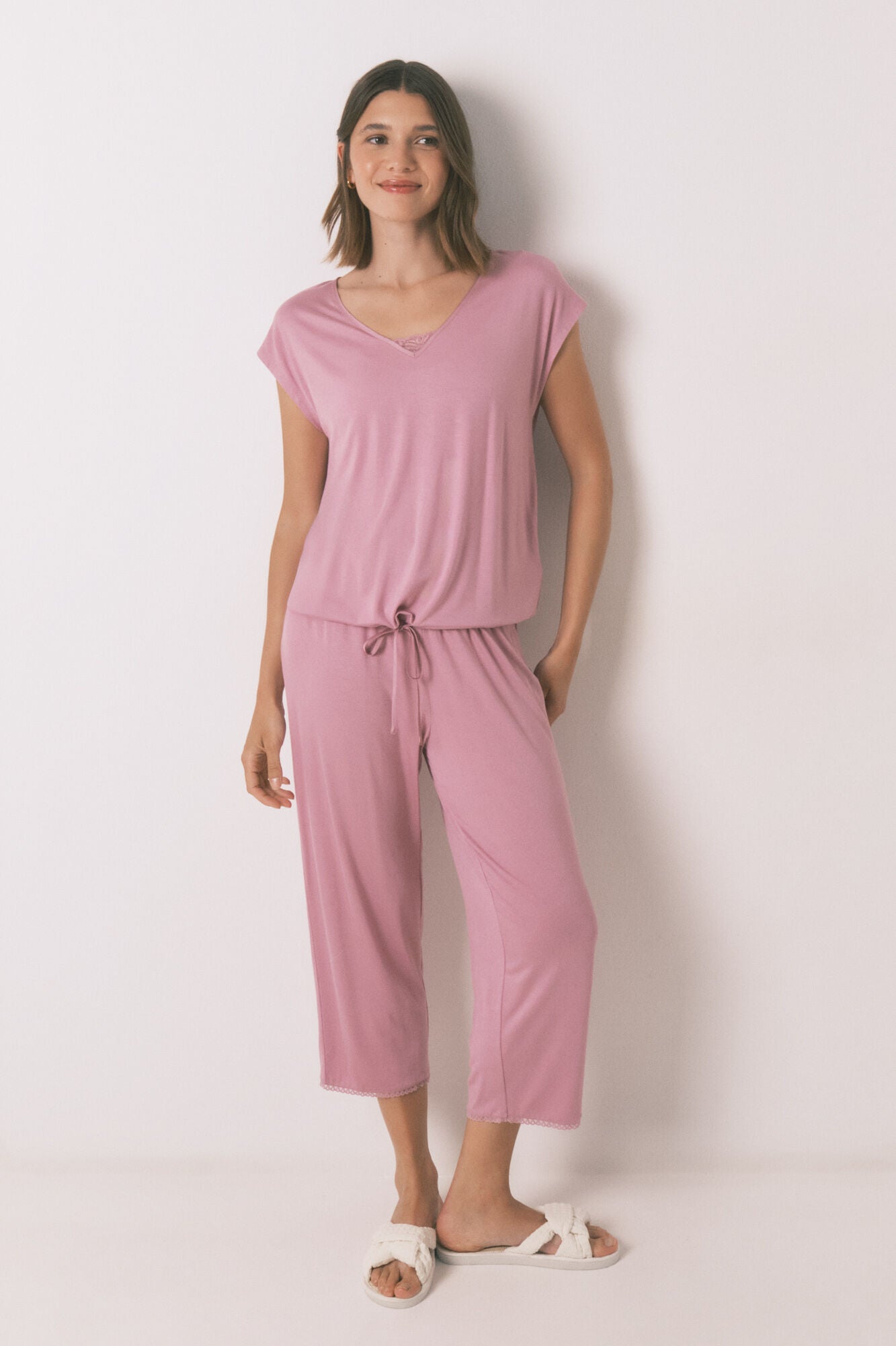 Women Secret_Pink_Soft Touch Pink Viscose Capri Pyjamas_3592425_70_01