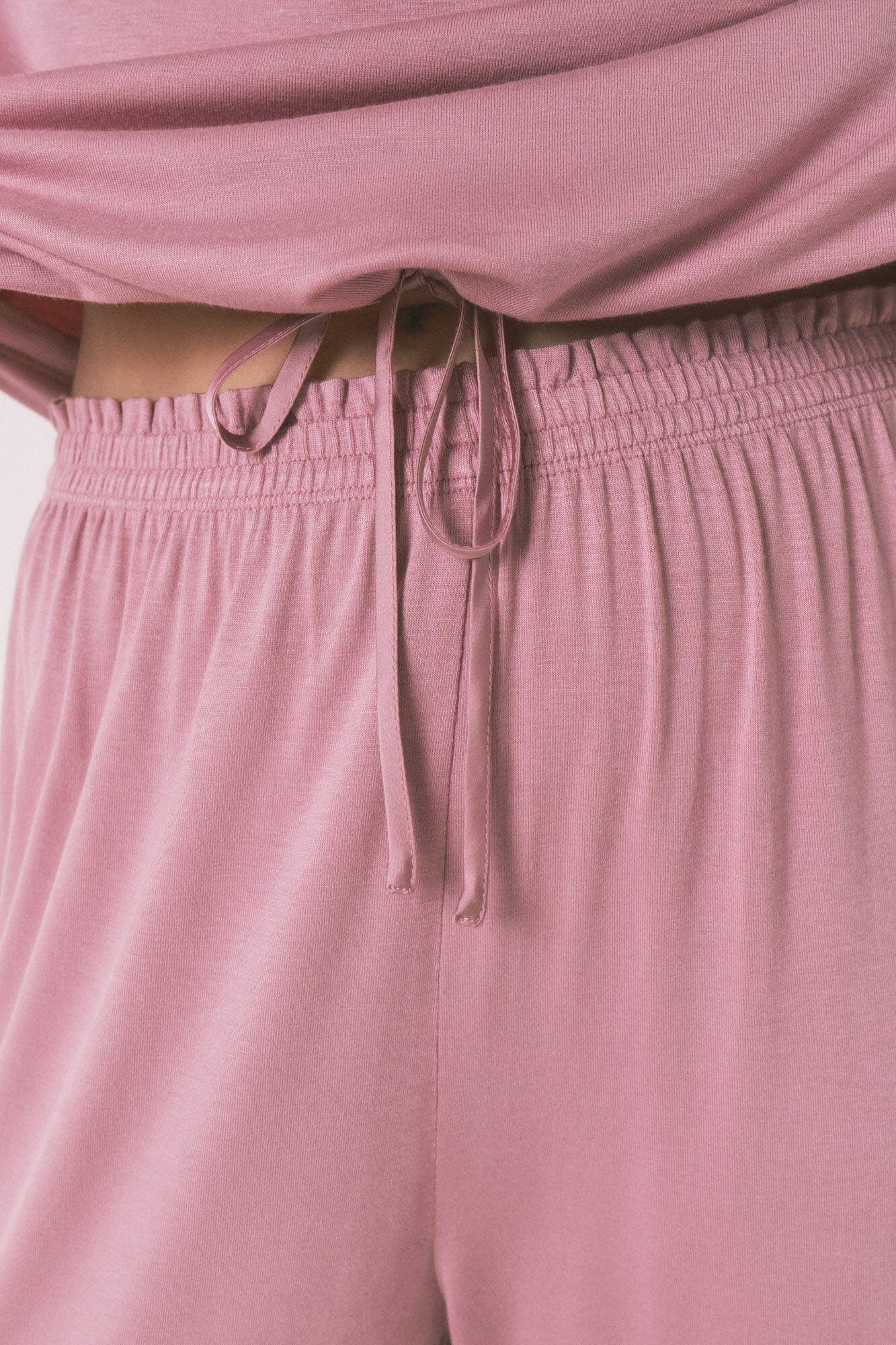 Women Secret_Pink_Soft Touch Pink Viscose Capri Pyjamas_3592425_70_04