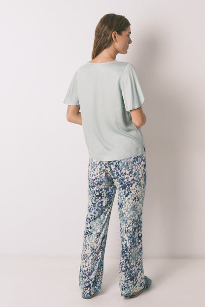 Women Secret_Green_Green Floral Viscose Satin Pyjamas_3592431_22_06