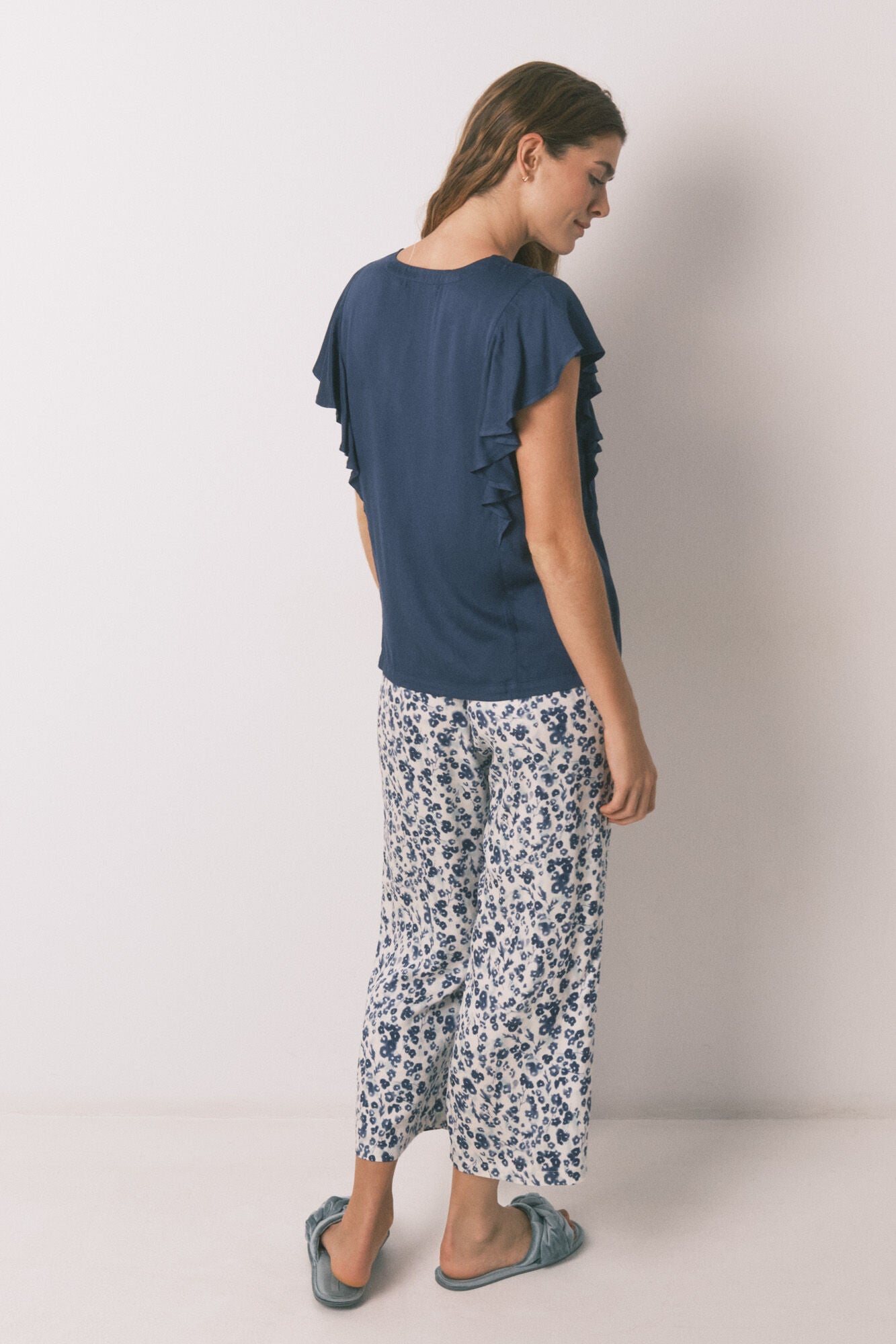 Women Secret_Blue Print_Blue Floral Viscose Capri Pyjamas_3592433_19_06