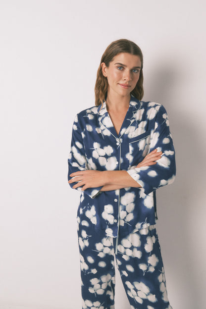 Women Secret_Blue Print_Long Blue Floral Viscose Classic Pyjamas_3592434_19_03