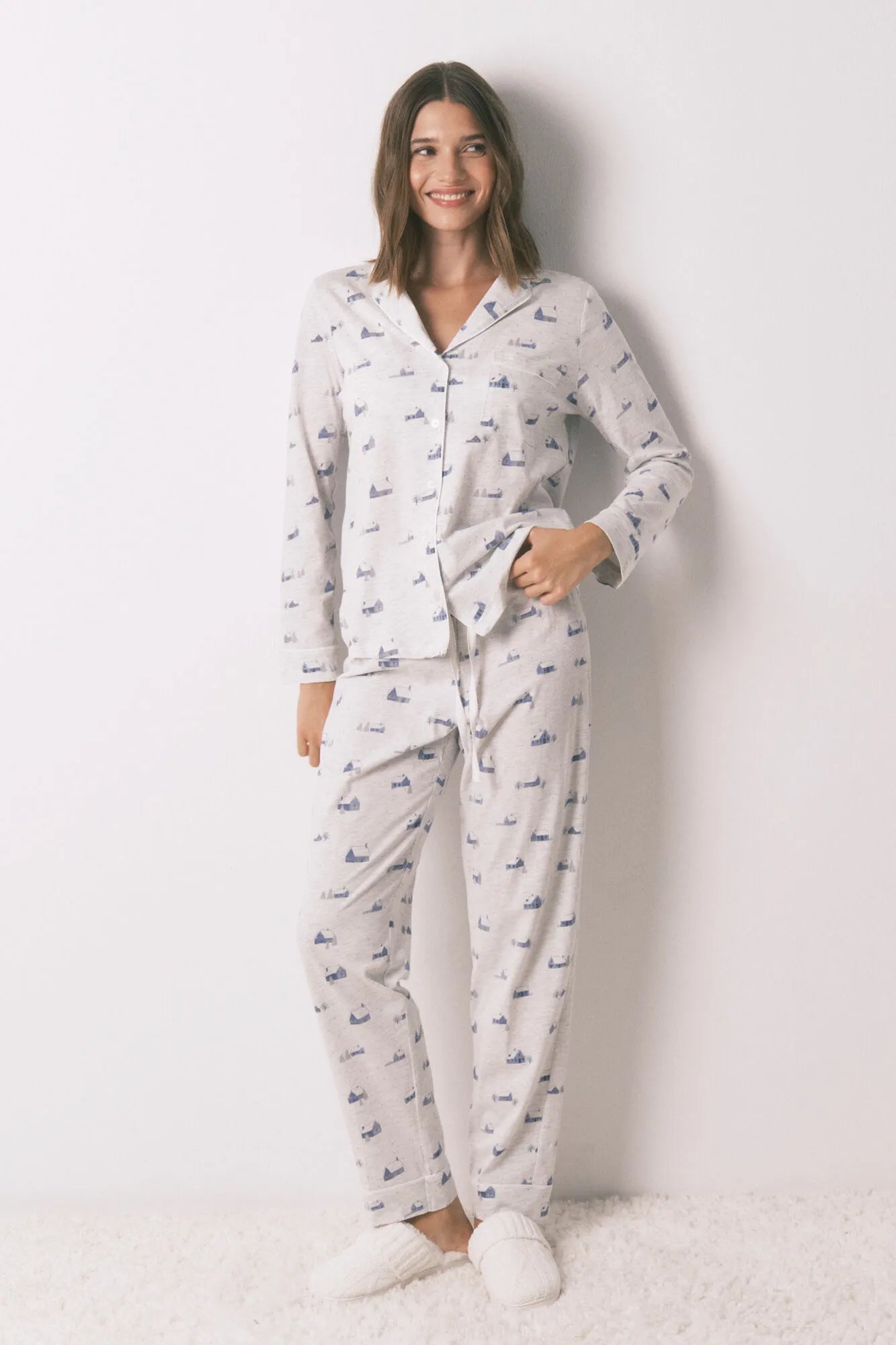 Women Secret_Medium Grey_Long 100% Cotton Grey Classic Pyjamas with House Print_3592441_46_03