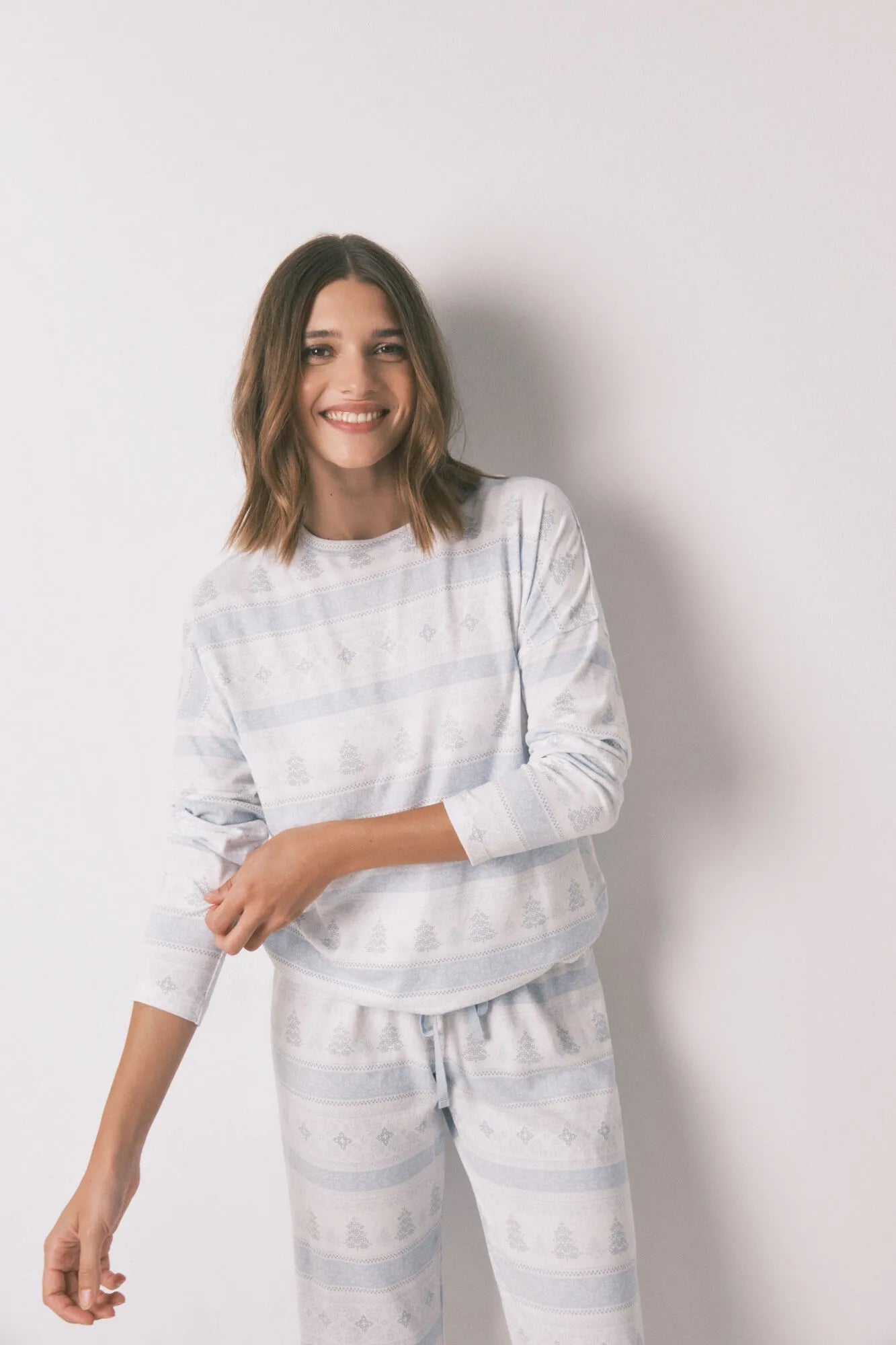 Women Secret_Blue Print_Long Pyjamas Soft Jersey-Knit Pajamas with Blue Borders_3592442_19_02