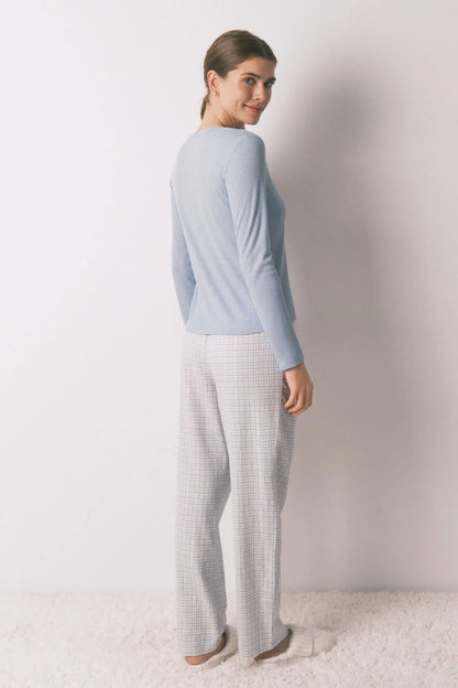 Women Secret_Light Blue_Long Blue Checkered Pajamas with a Shiny Effect_3592486_16_06
