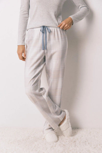 Women Secret_Medium Grey_Long Grey Checkered Pajamas with a Shiny Effect_3592487_46_03