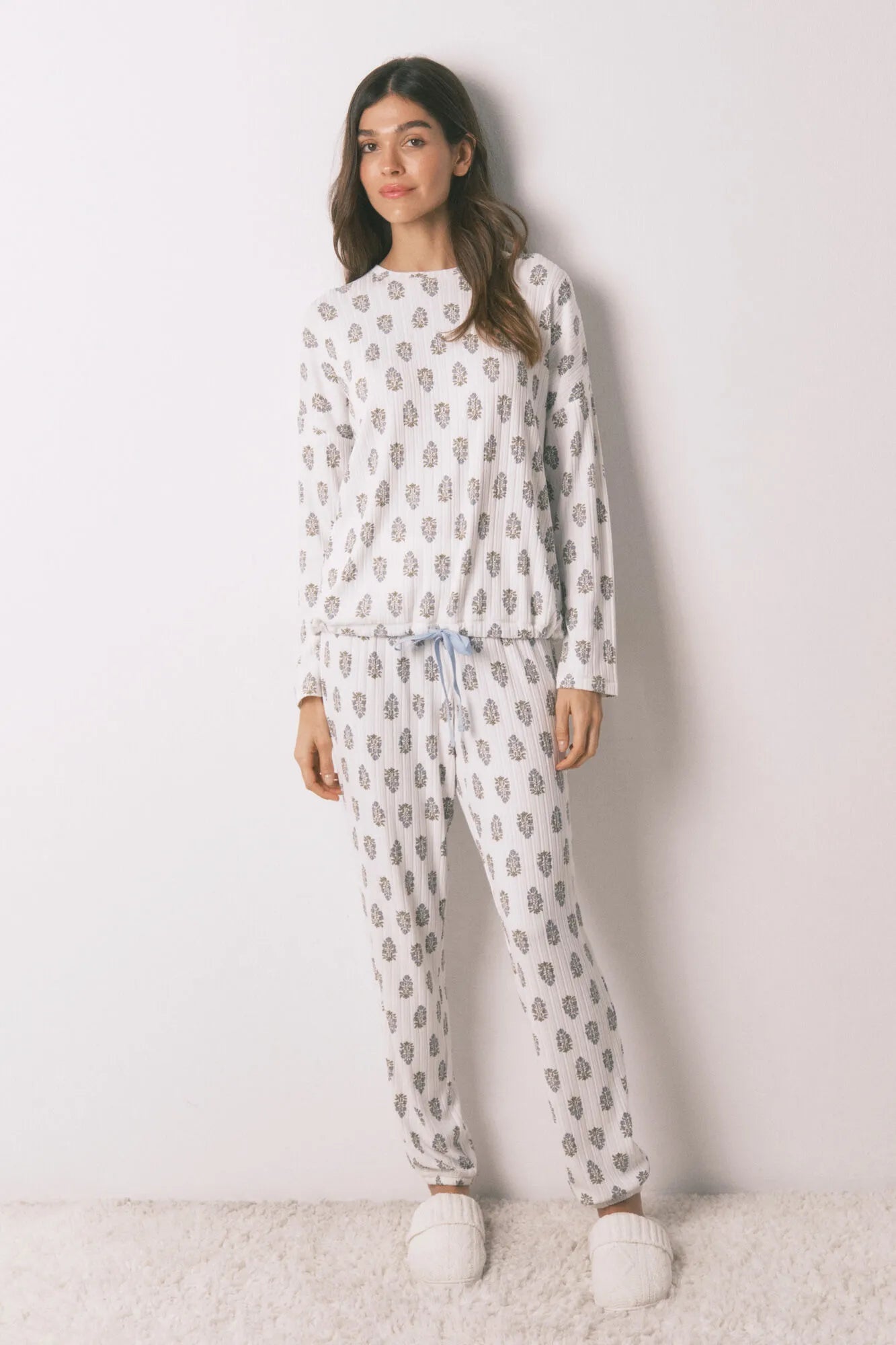 Women Secret_White Print_Super Soft Floral Long Pyjamas_3592490_97_06