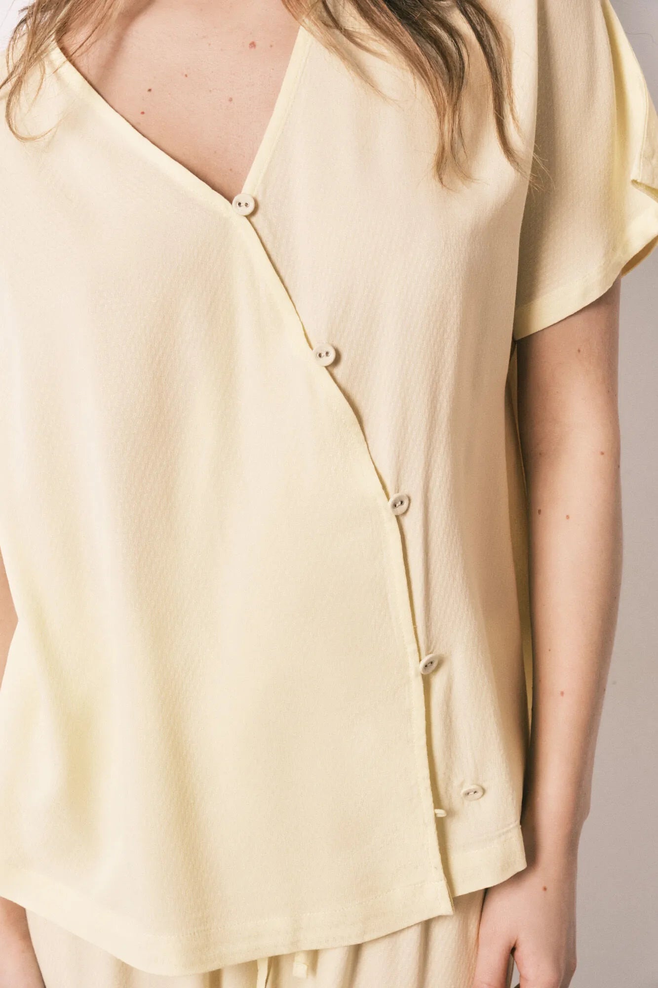 Women Secret_Yellow Print_Long Wrap Pyjamas with Buttons_3593018_09_05