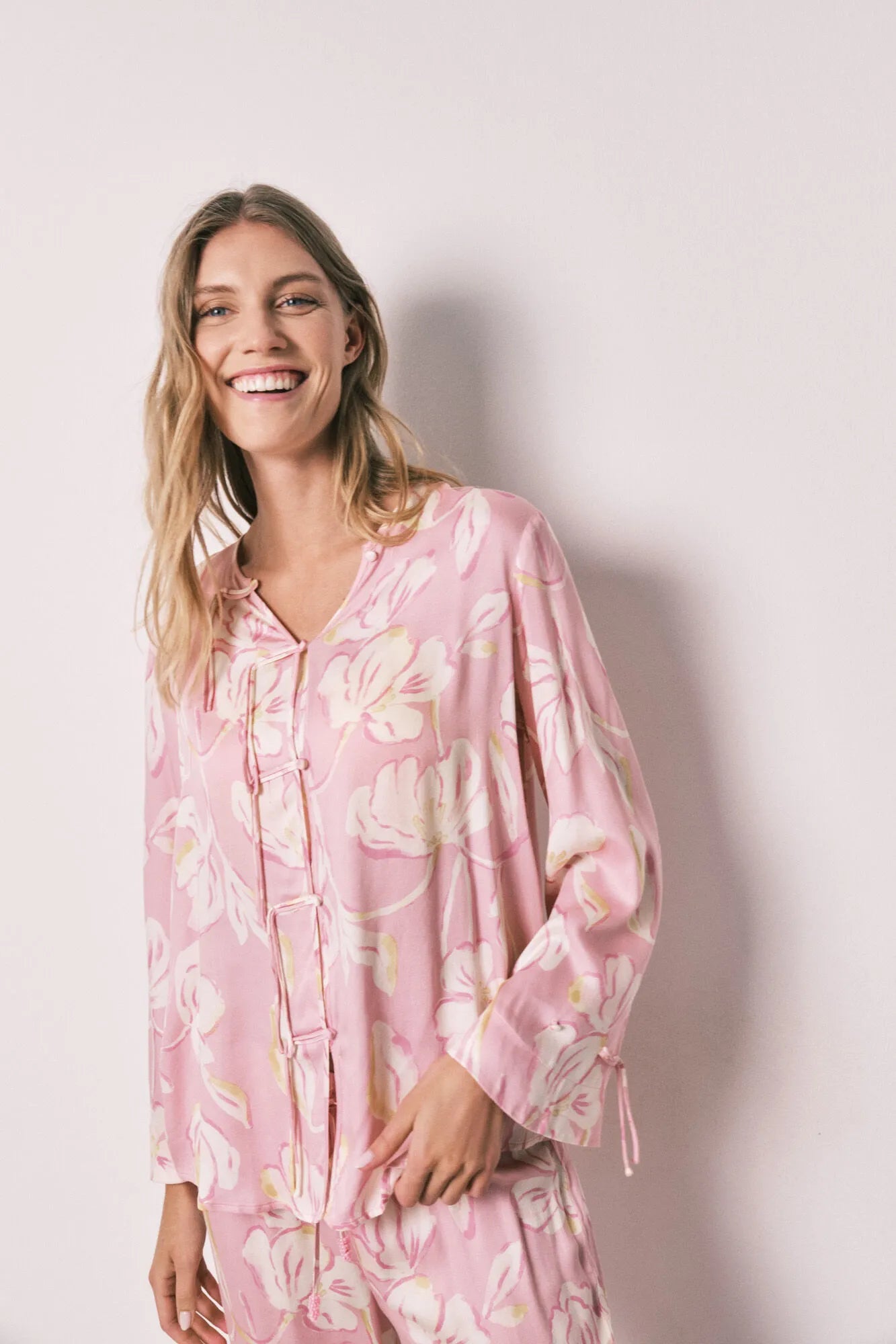 Women Secret Pink Women Oriental-Style Satin Long Pyjamas SKU: 3593083_73 Image 05
