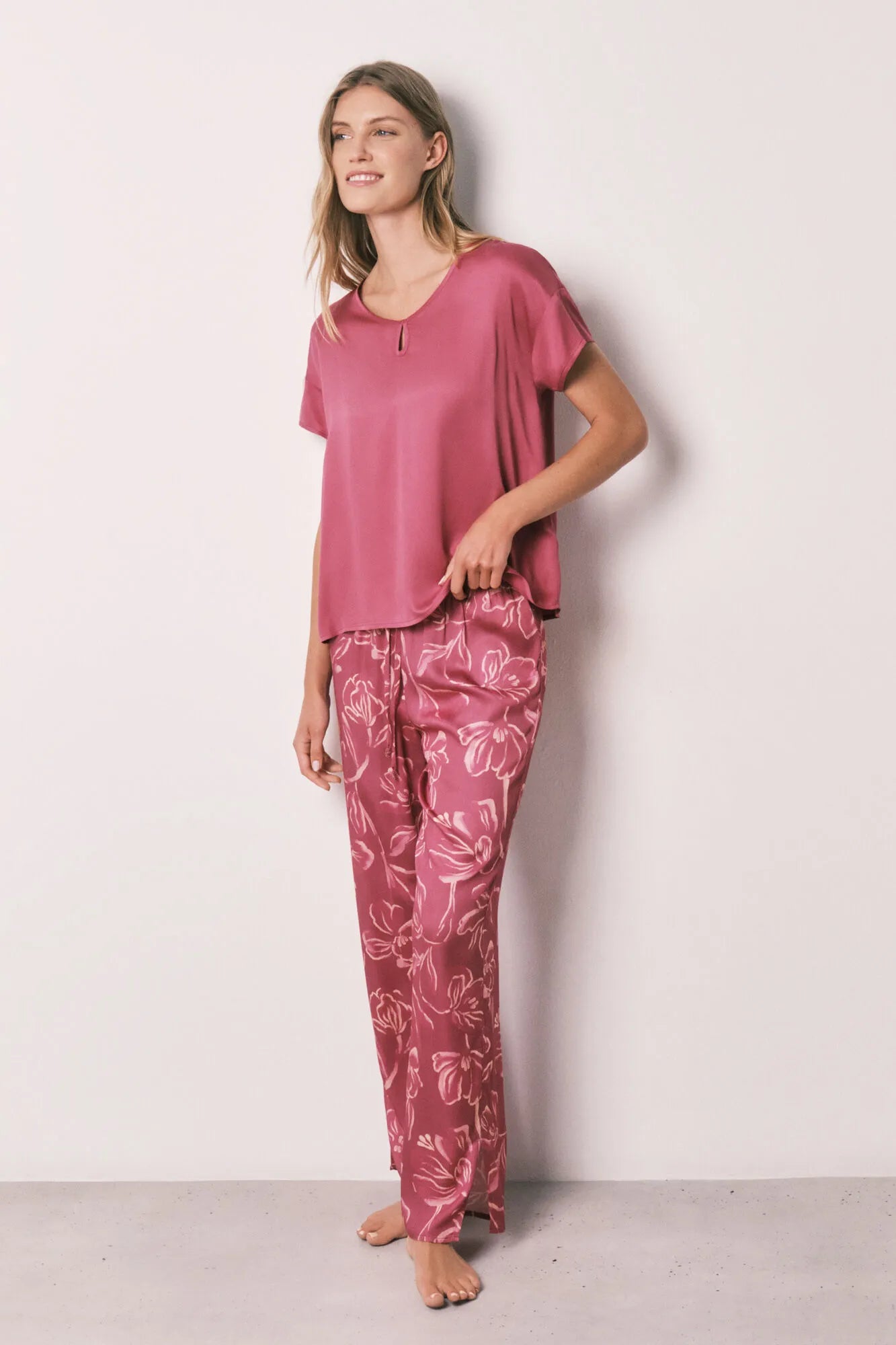 Women Secret Pink Women Burgundy Satin-Finish Short Sleeve Long Pyjamas SKU: 3593088_72 Image 03