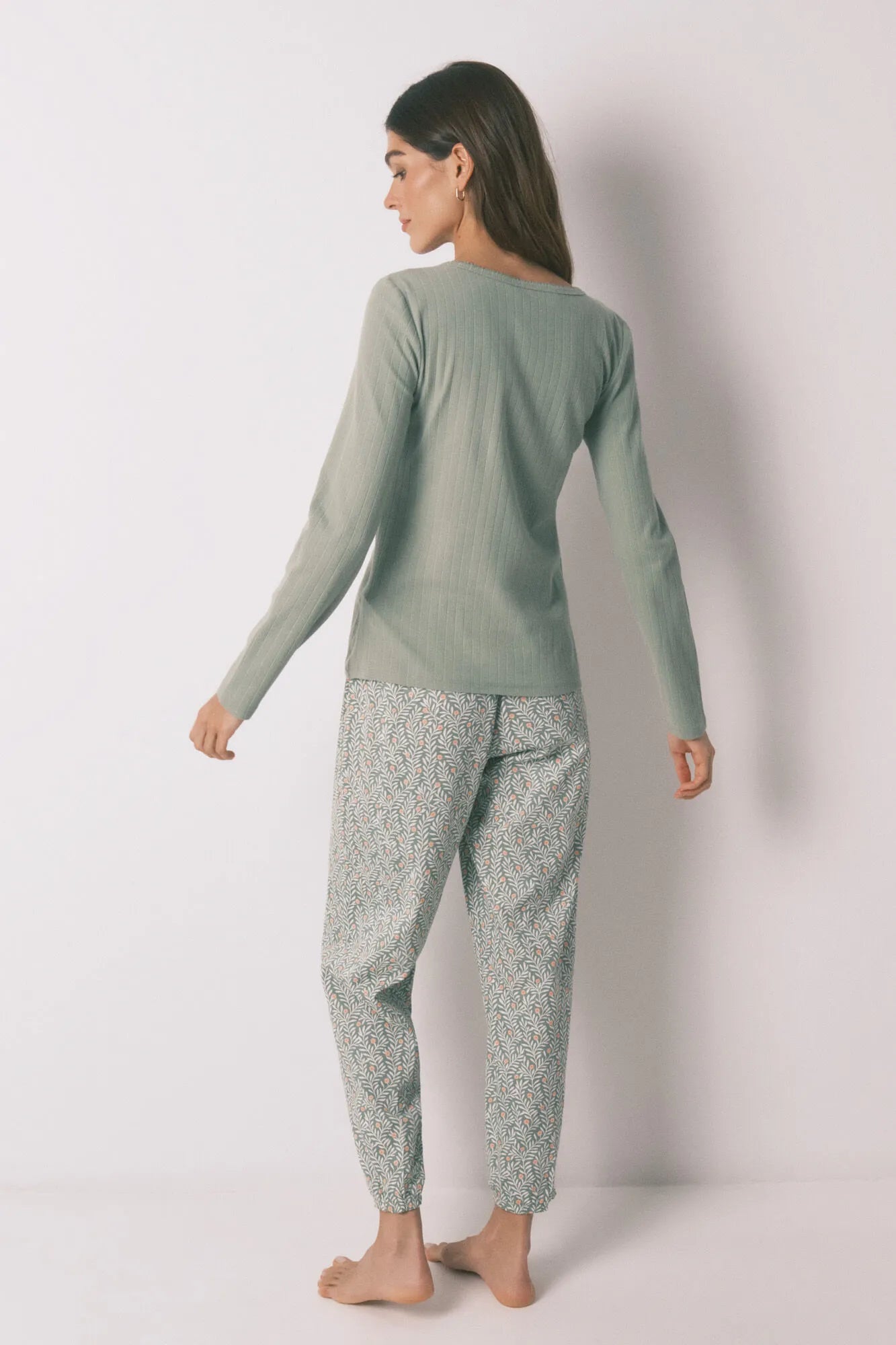 Women Secret_Green_Green Cotton Floral Print Long Pyjamas_3593959_22_05