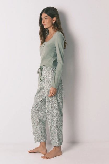 Women Secret_Green_Green Cotton Floral Print Long Pyjamas_3593959_22_06