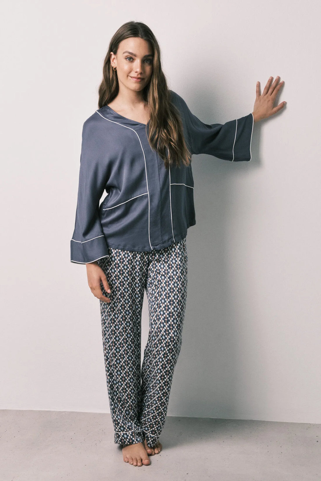 Women Secret Green Women Geometric Print Satin Long Pyjamas SKU: 3594727_24 Image 01